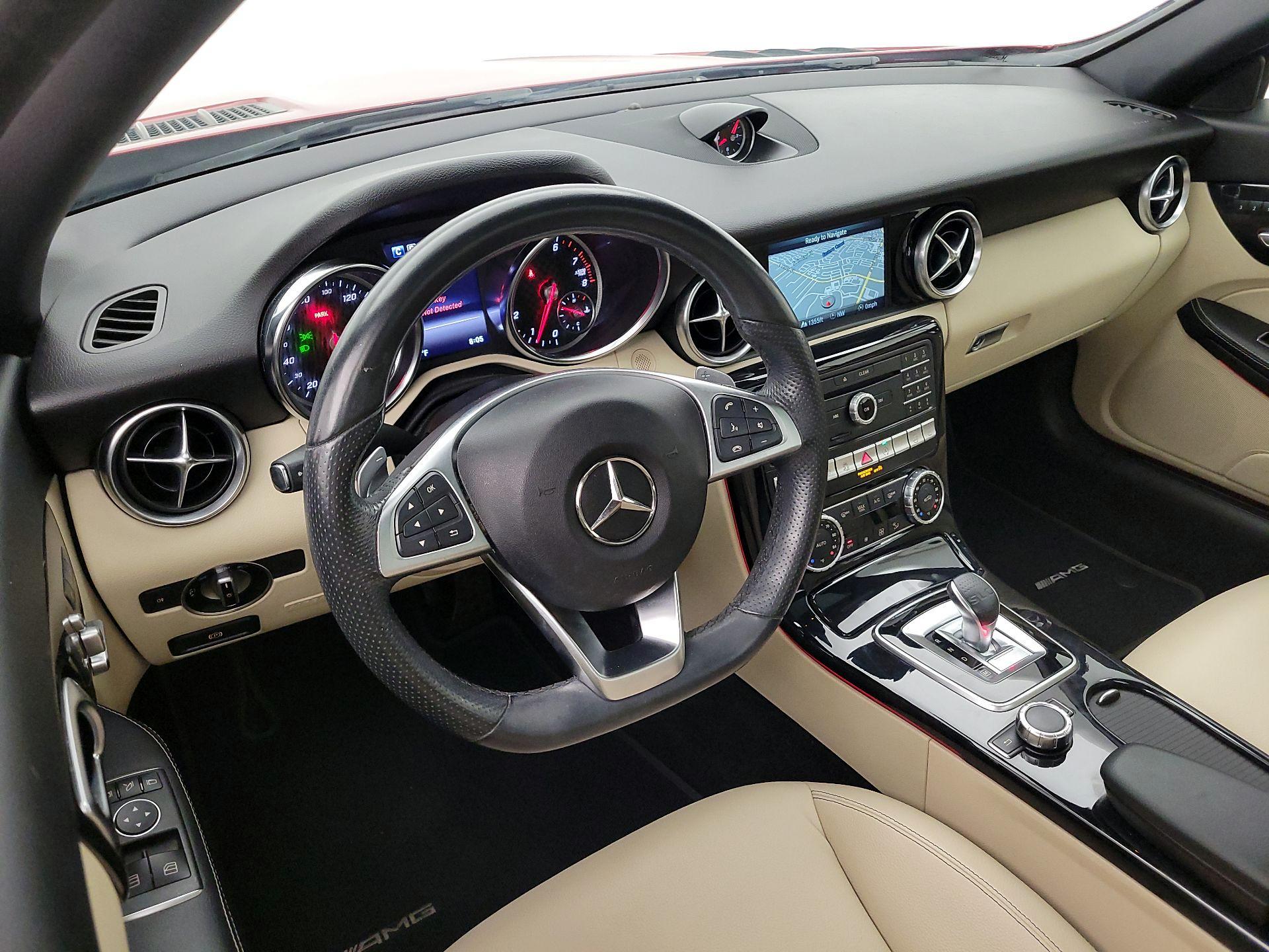 Thumbnail: 2020 Mercedes-Benz SLC - 9