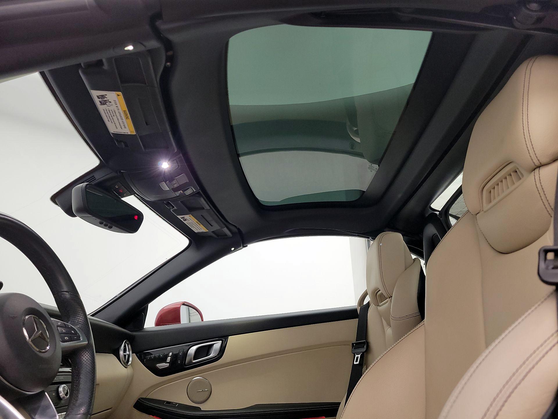 Thumbnail: 2020 Mercedes-Benz SLC - 20