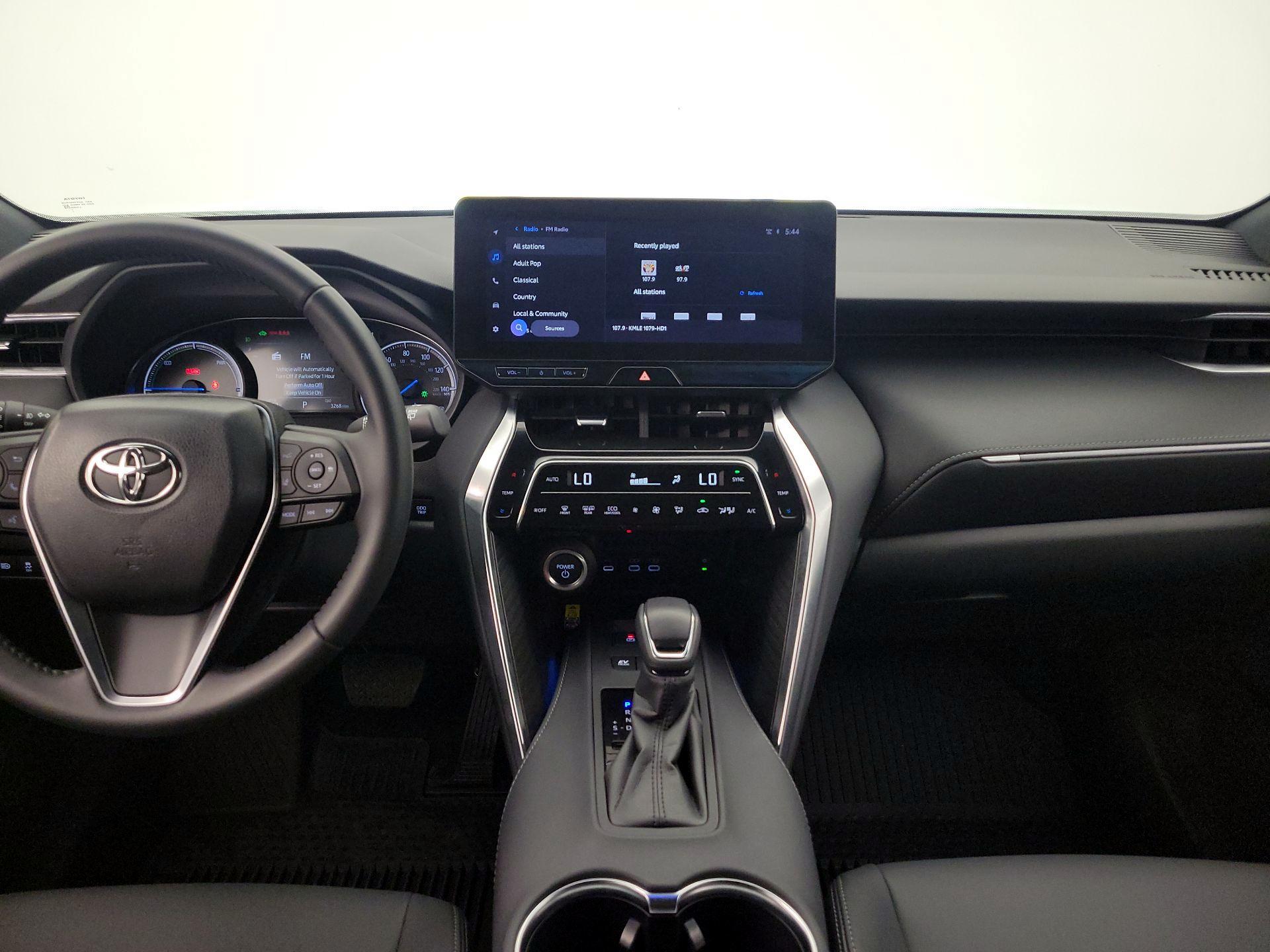 Thumbnail: 2024 Toyota Venza - 9