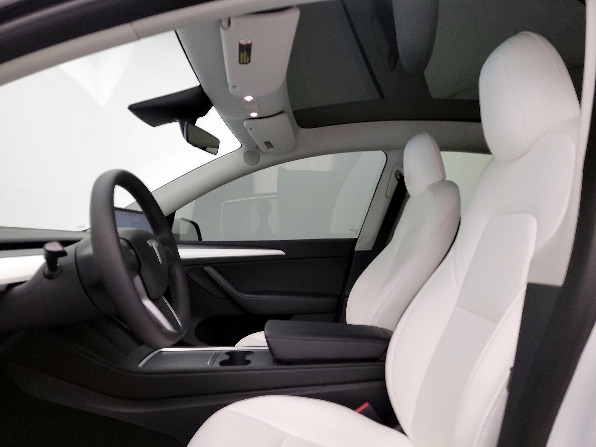 Thumbnail: 2023 Tesla Model Y - 19