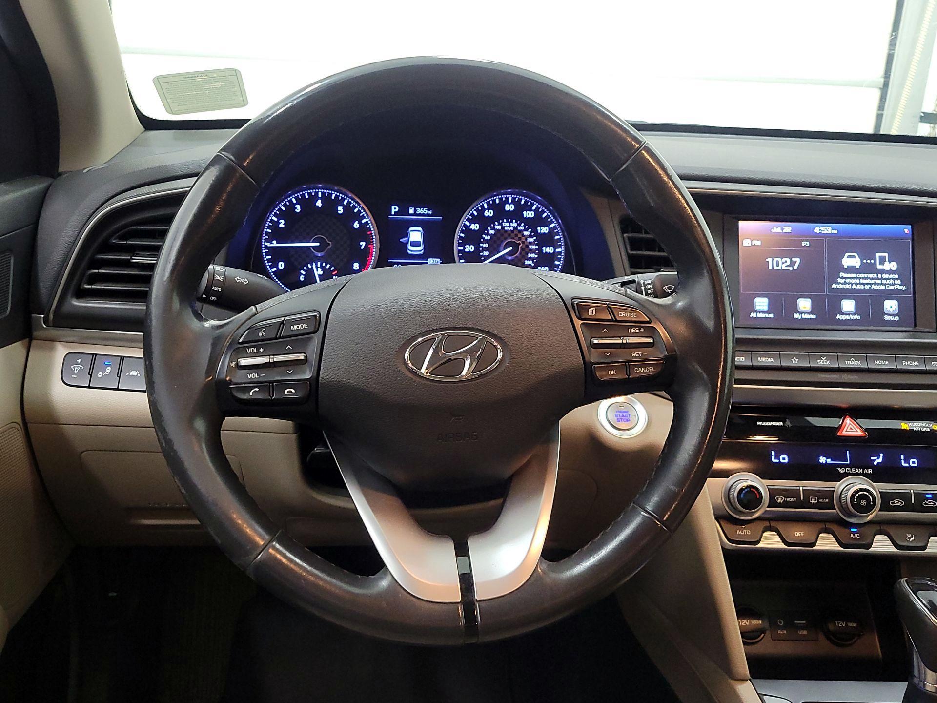 Thumbnail: 2020 Hyundai Elantra - 10