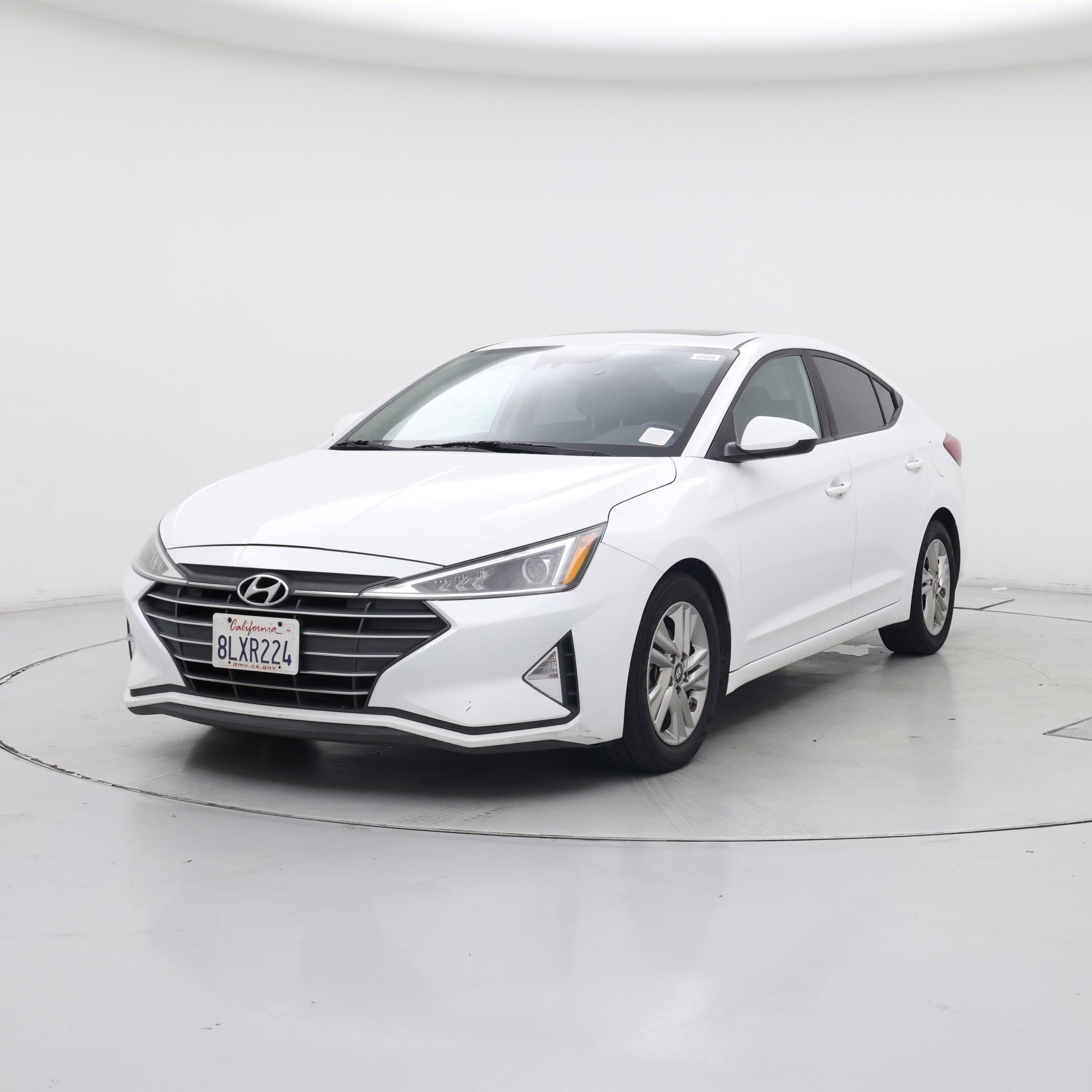Thumbnail: 2020 Hyundai Elantra - 4