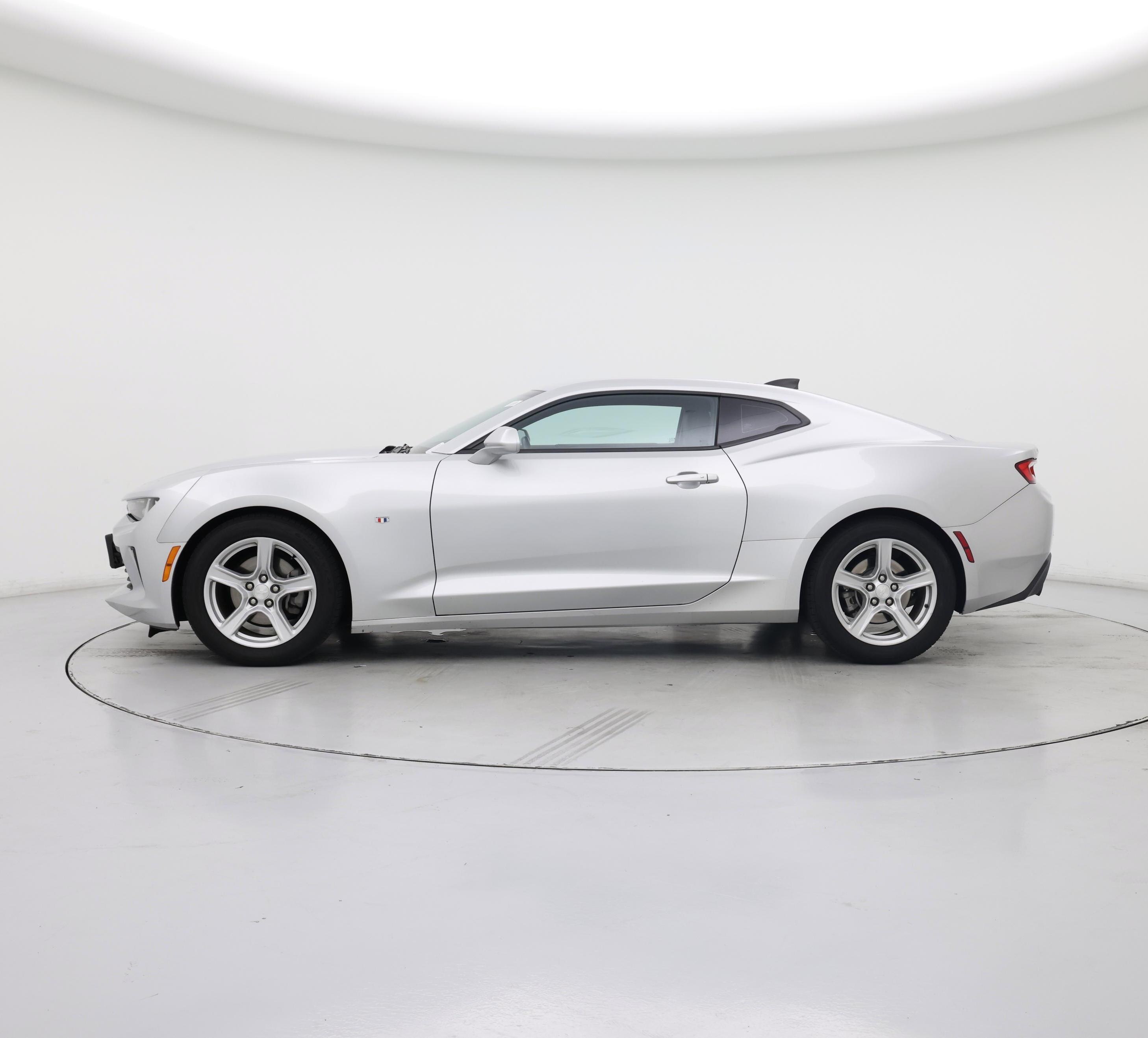 Thumbnail: 2016 Chevrolet Camaro - 3