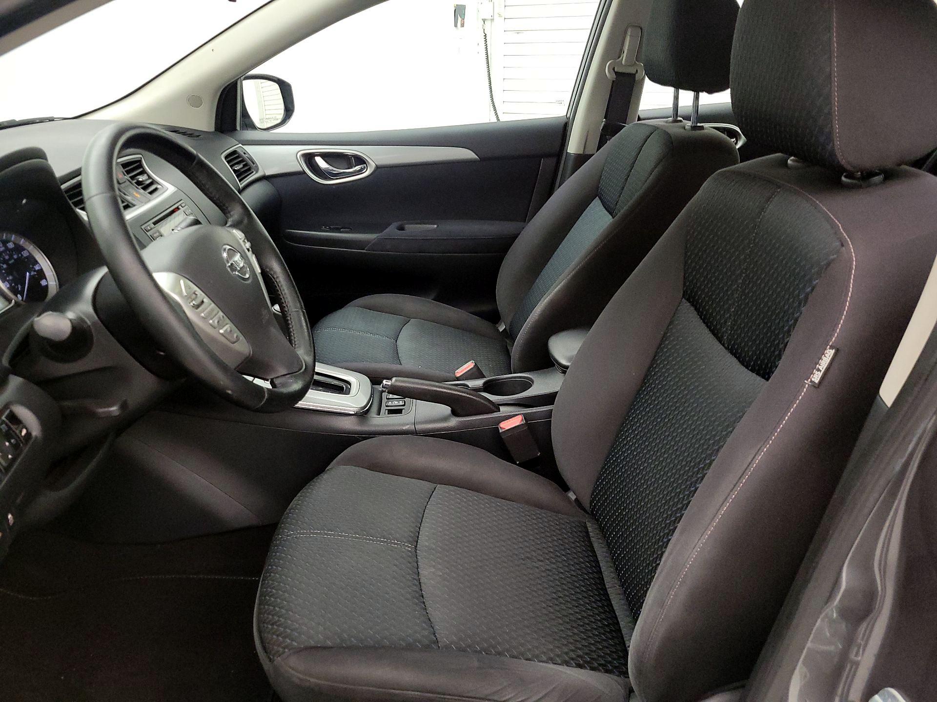 Thumbnail: 2015 Nissan Sentra - 11