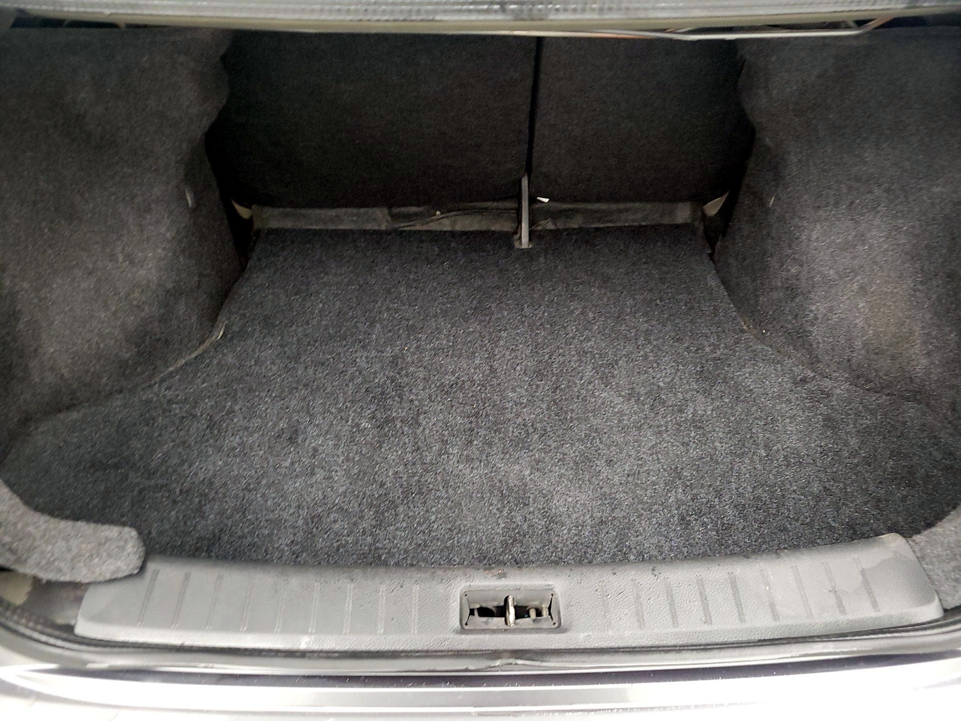 Thumbnail: 2015 Nissan Sentra - 19