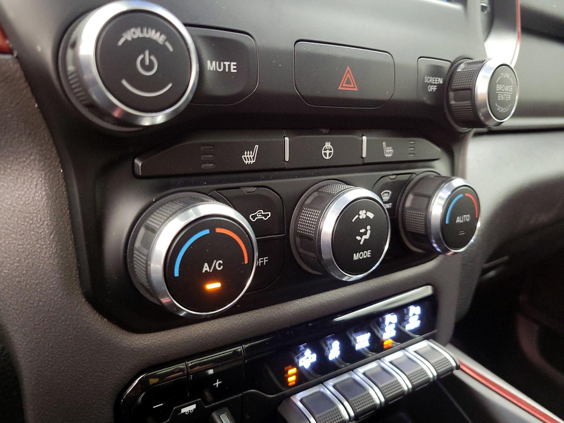Thumbnail: 2019 RAM 1500 - 16