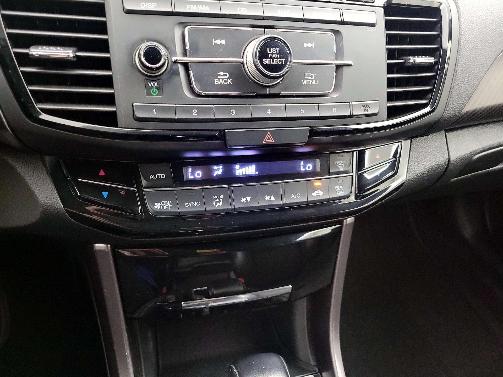 Thumbnail: 2016 Honda Accord - 16