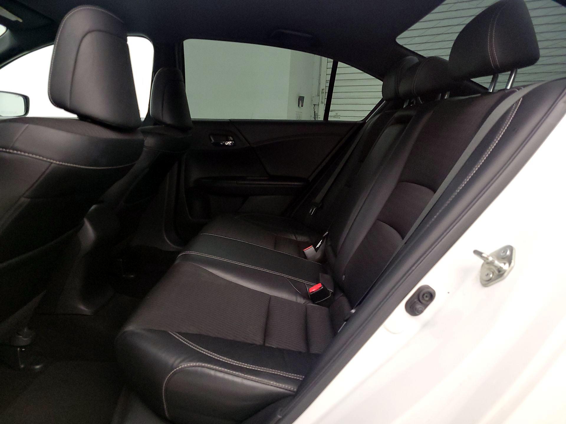 Thumbnail: 2016 Honda Accord - 19