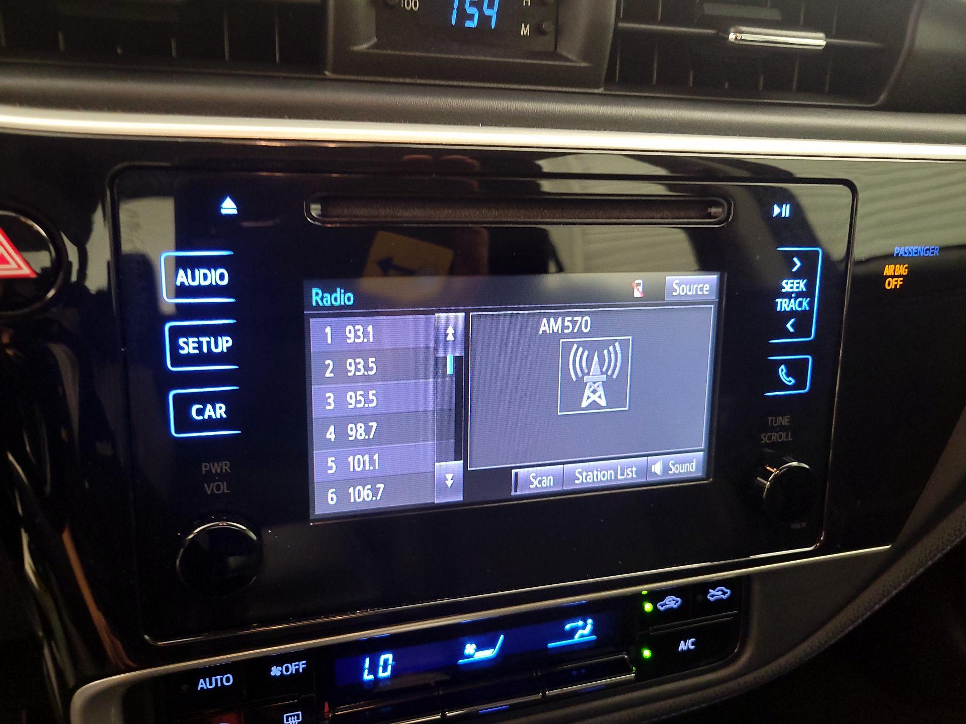 Thumbnail: 2019 Toyota Corolla - 15