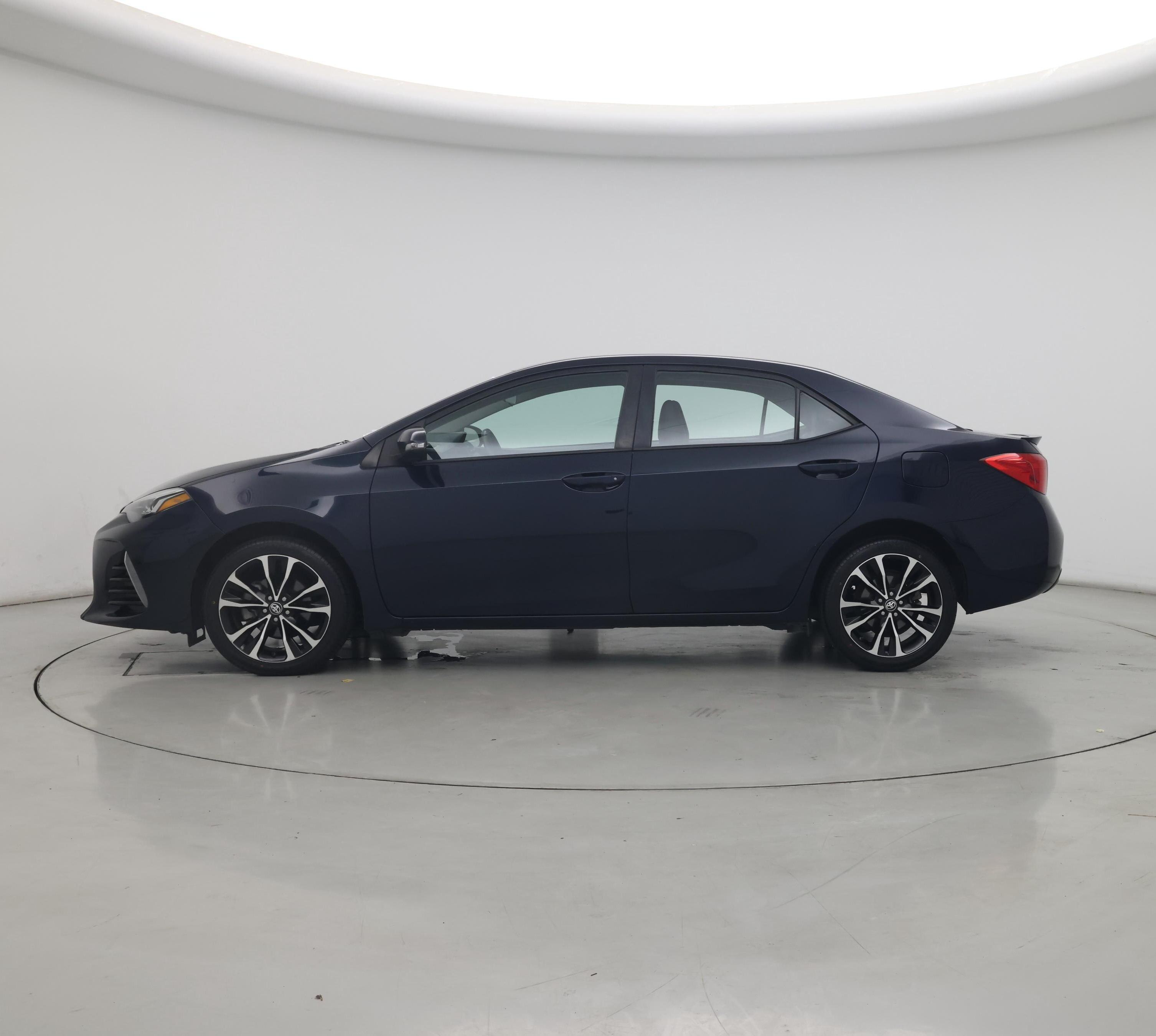 Thumbnail: 2019 Toyota Corolla - 3