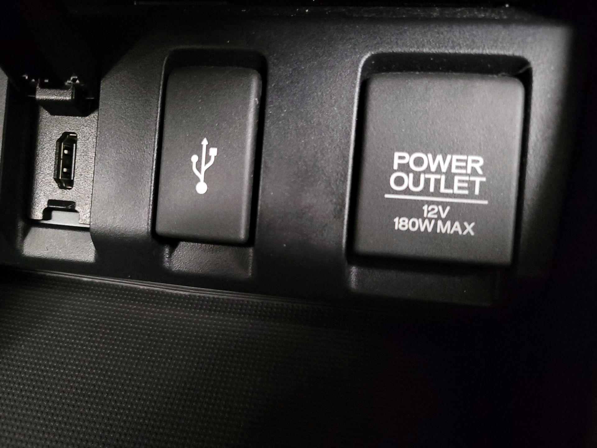 Thumbnail: 2016 Honda HR-V - 18