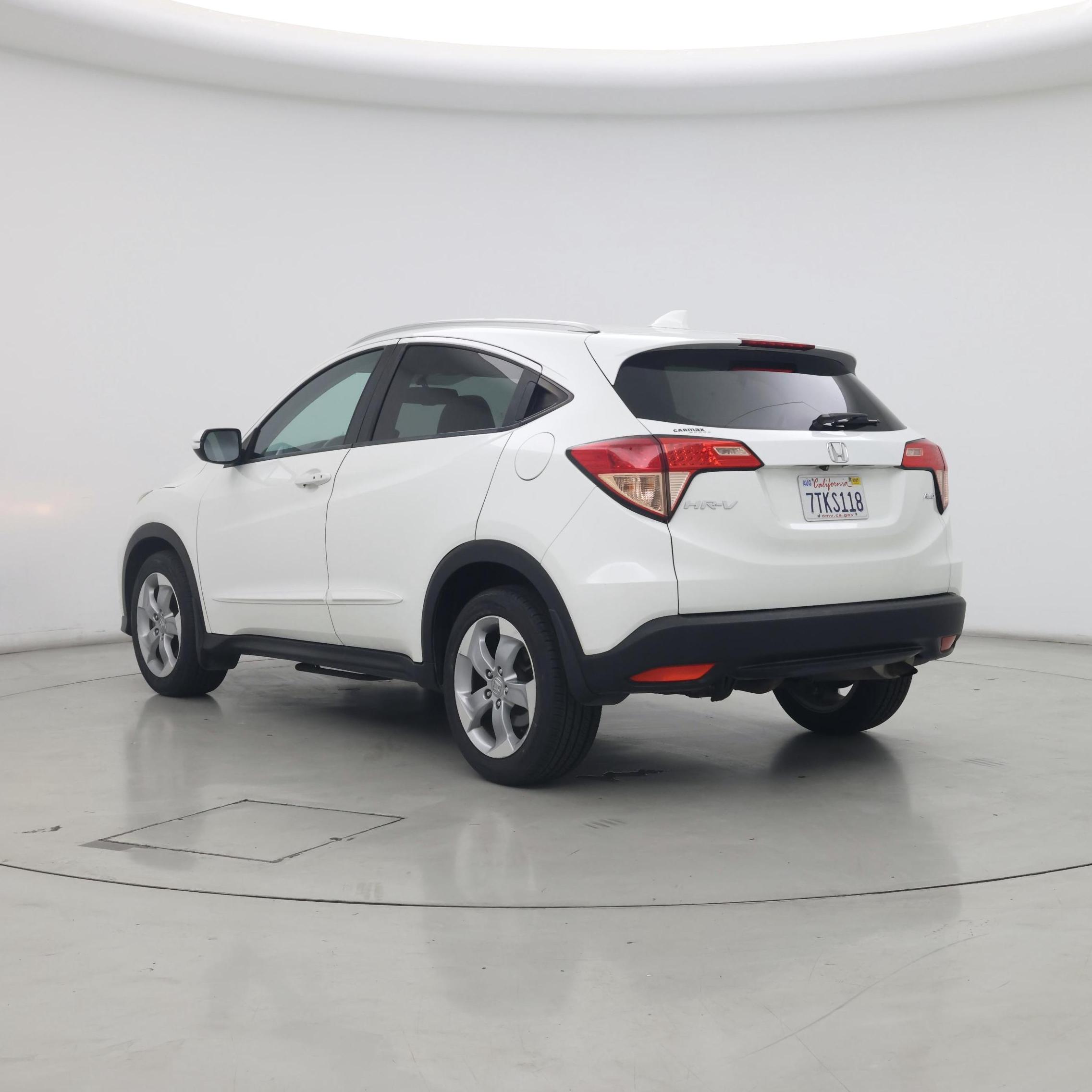 Thumbnail: 2016 Honda HR-V - 2