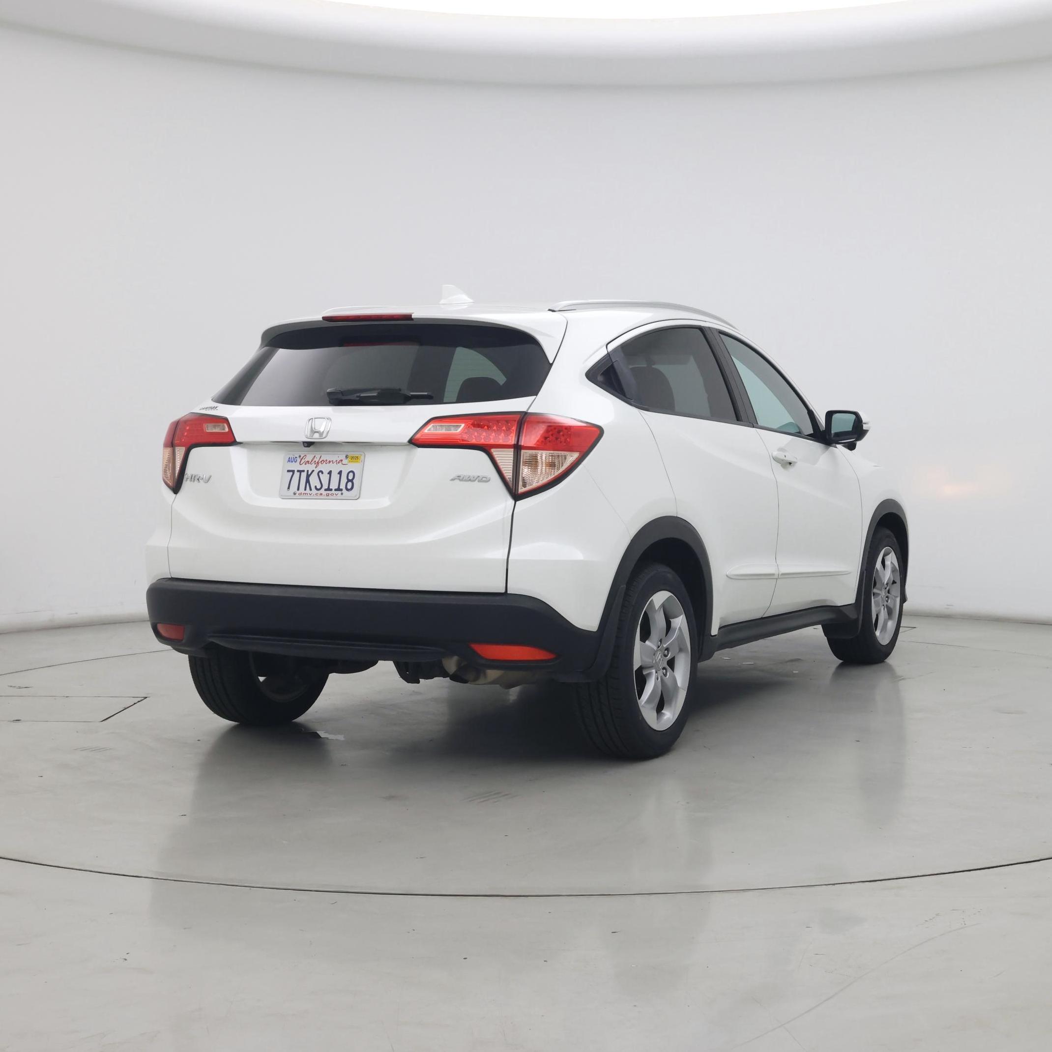 Thumbnail: 2016 Honda HR-V - 8