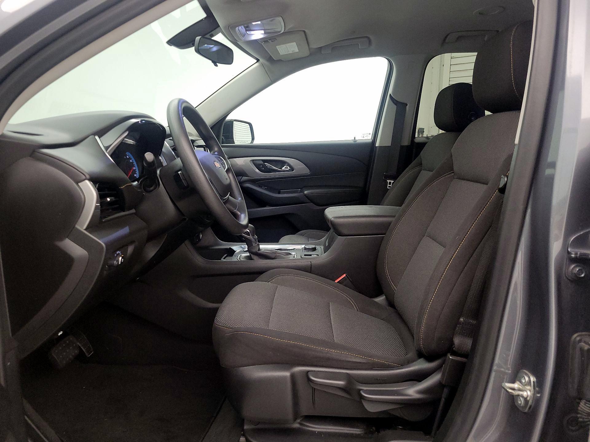 Thumbnail: 2021 Chevrolet Traverse - 11