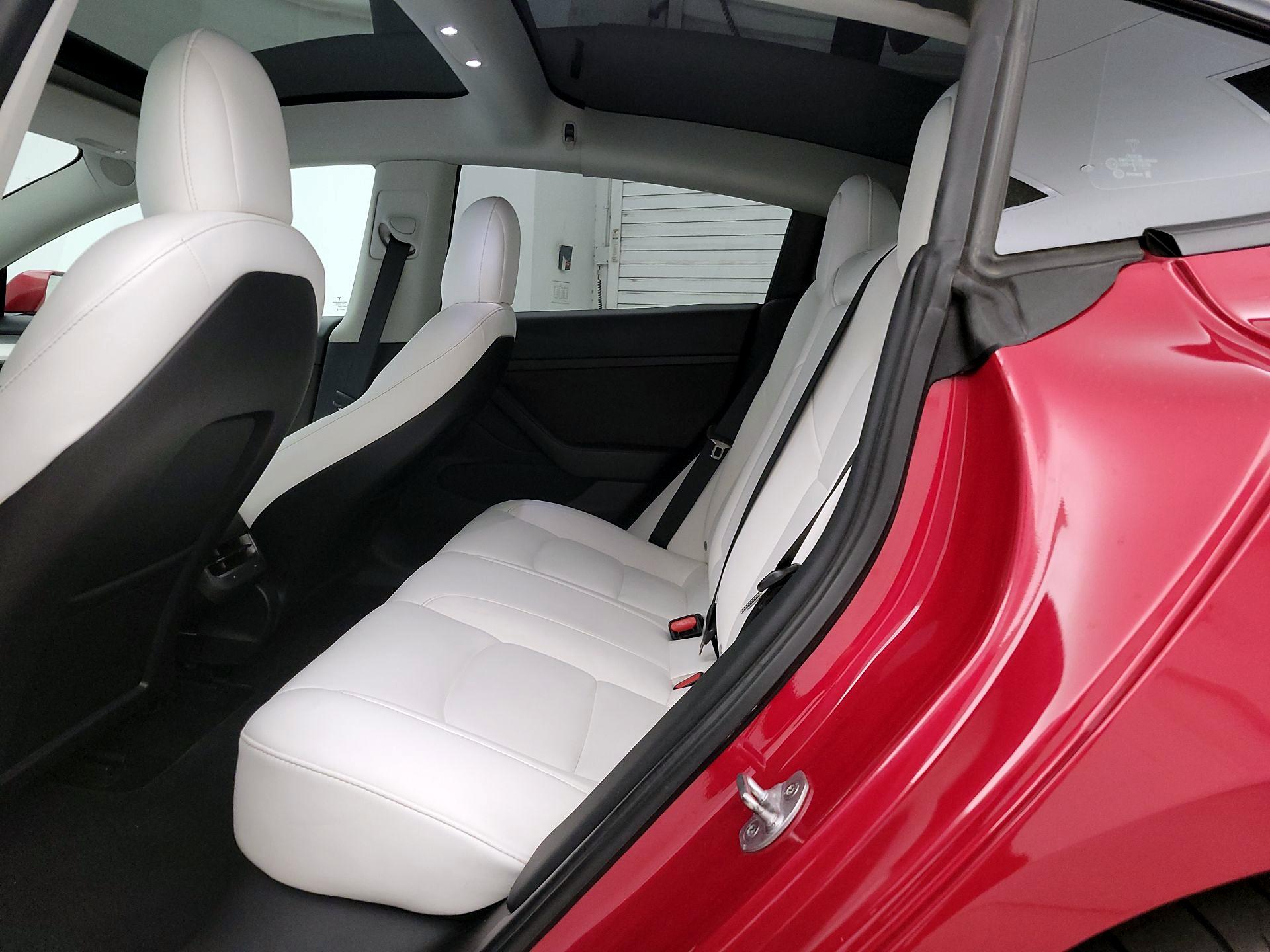 Thumbnail: 2022 Tesla Model 3 - 18