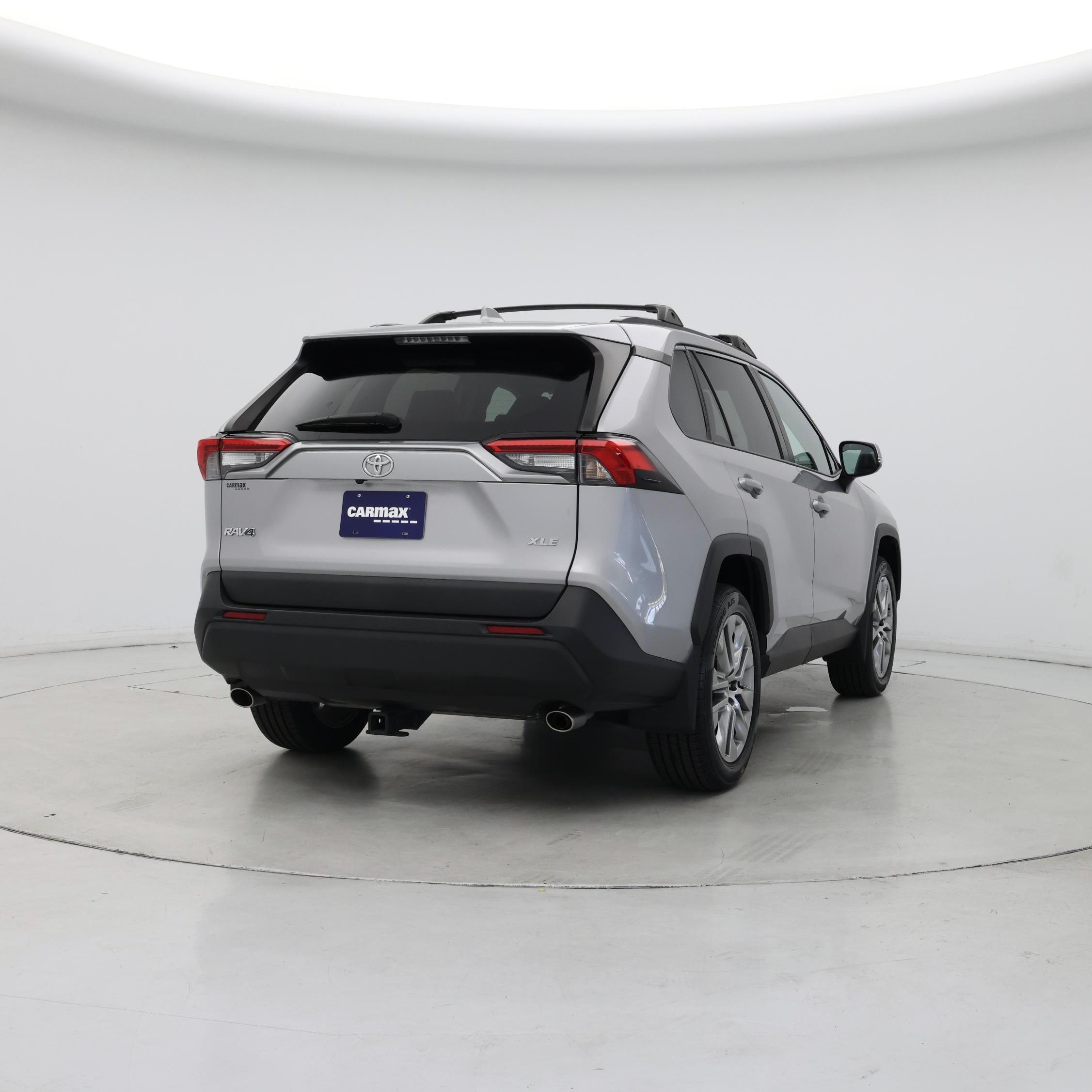 Thumbnail: 2022 Toyota RAV4 - 8