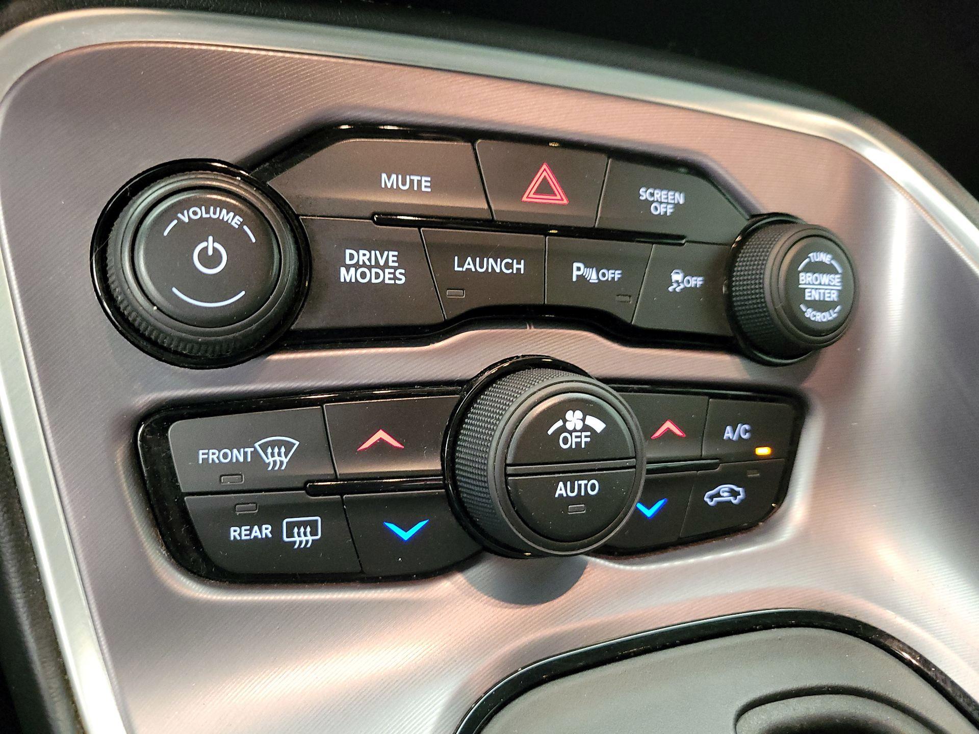 Thumbnail: 2019 Dodge Challenger - 17