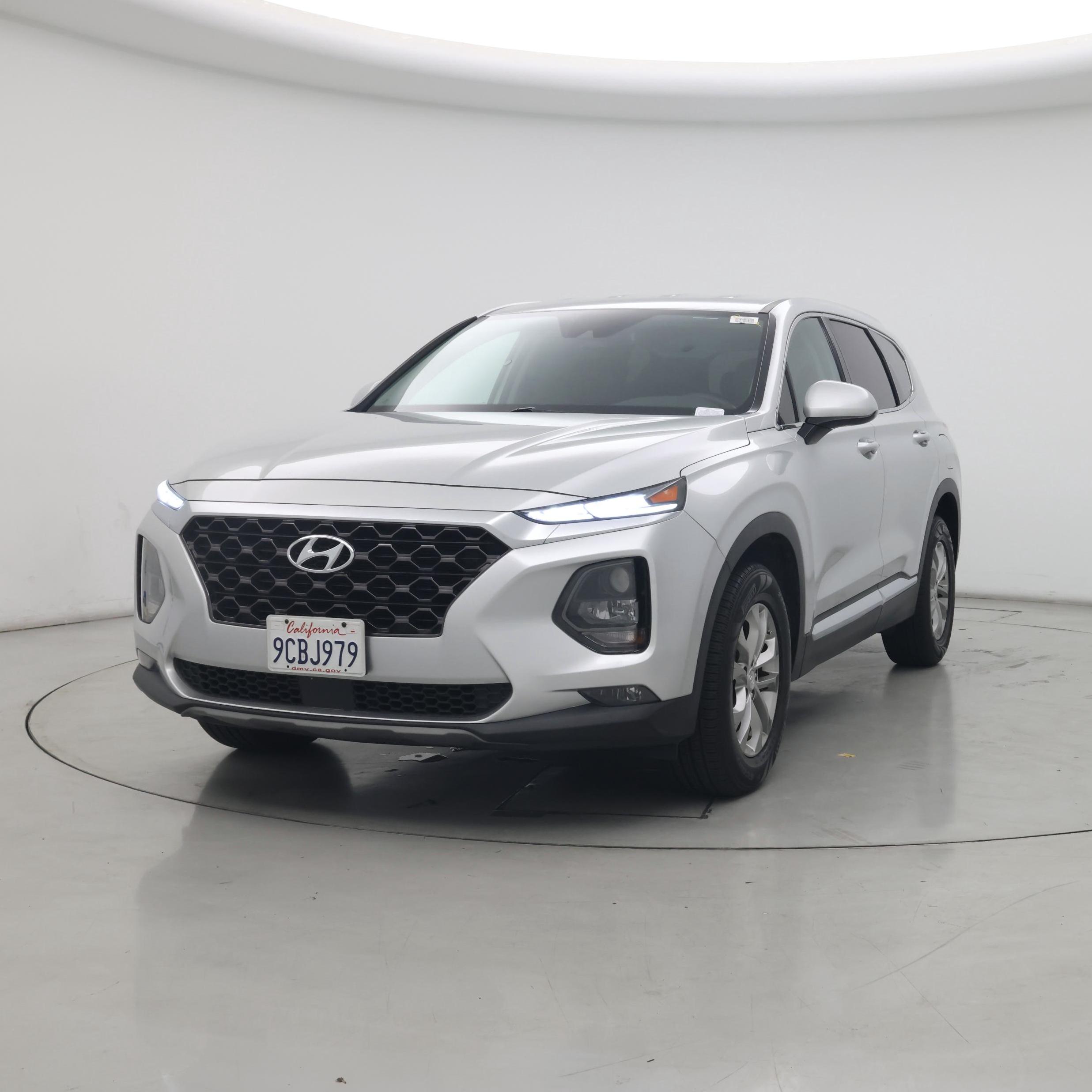 Thumbnail: 2019 Hyundai Santa Fe - 4