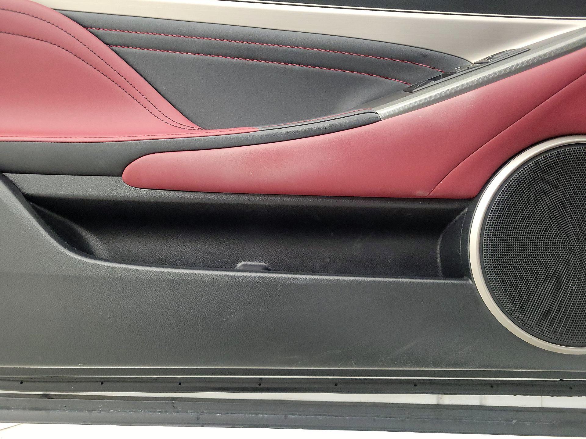 Thumbnail: 2016 Lexus RC - 12