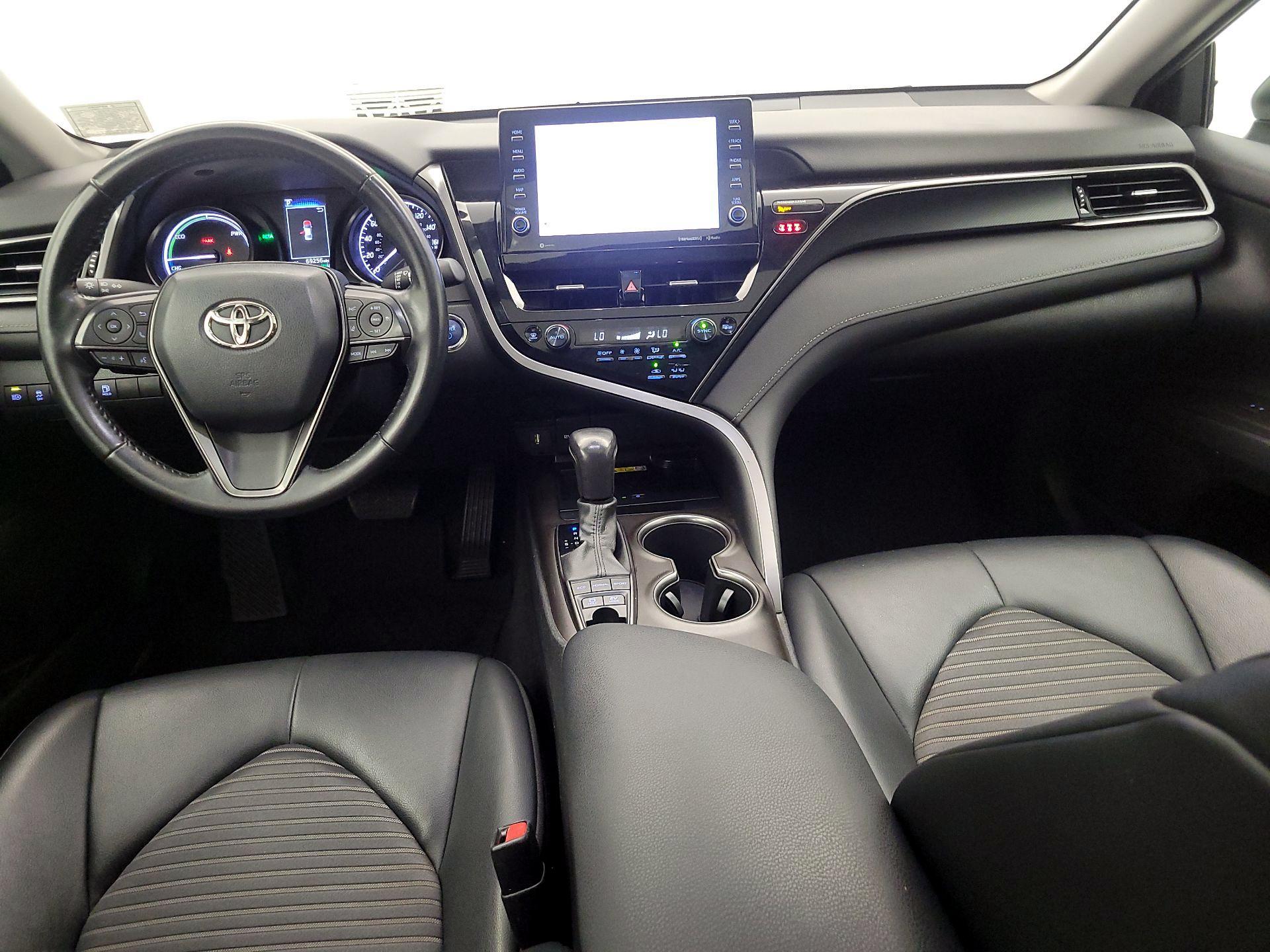Thumbnail: 2022 Toyota Camry - 9