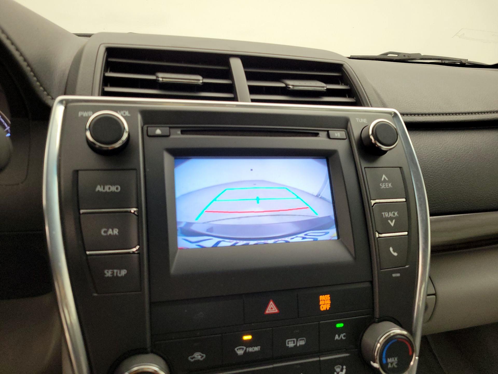 Thumbnail: 2015 Toyota Camry - 14