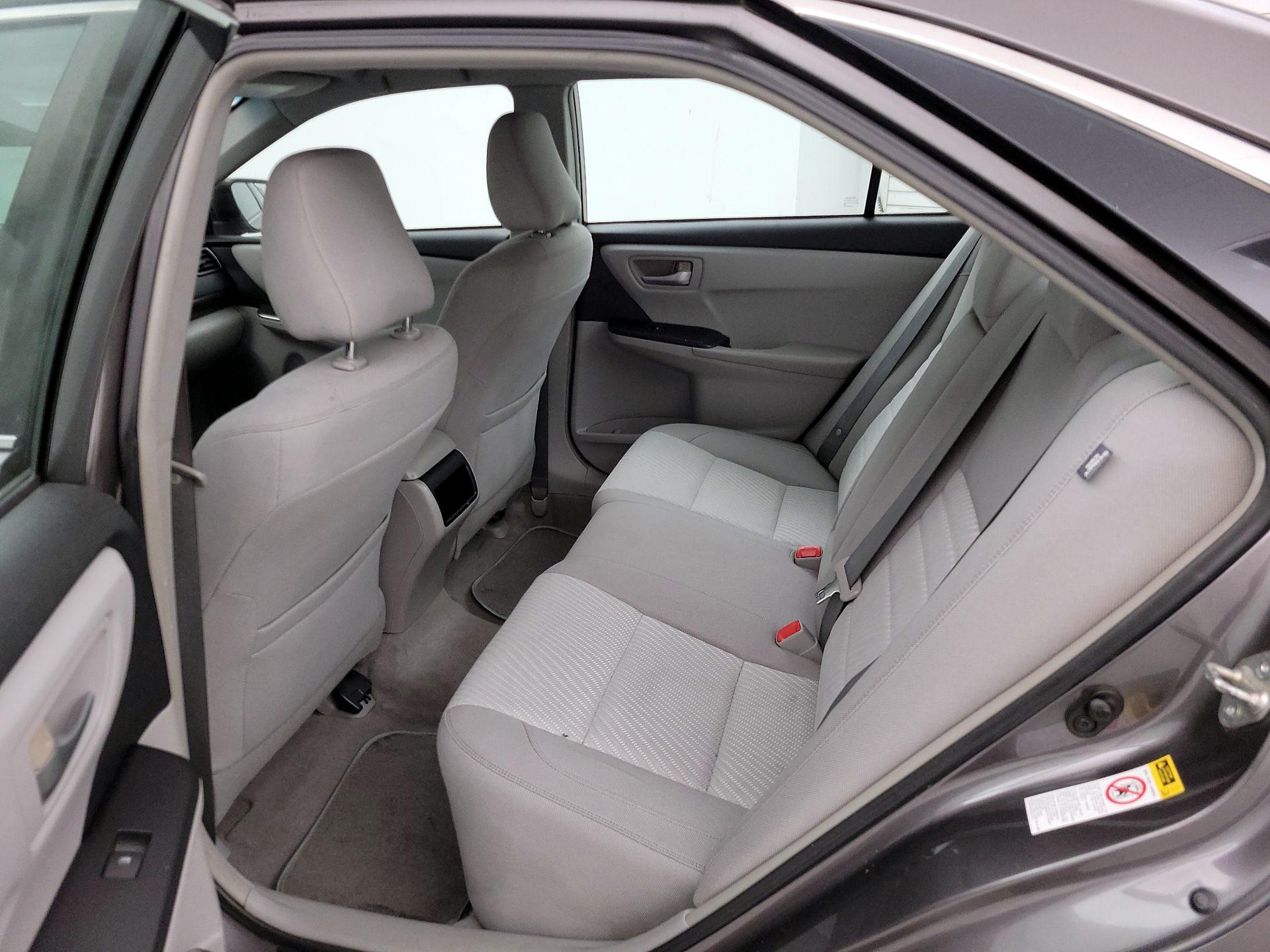 Thumbnail: 2015 Toyota Camry - 19
