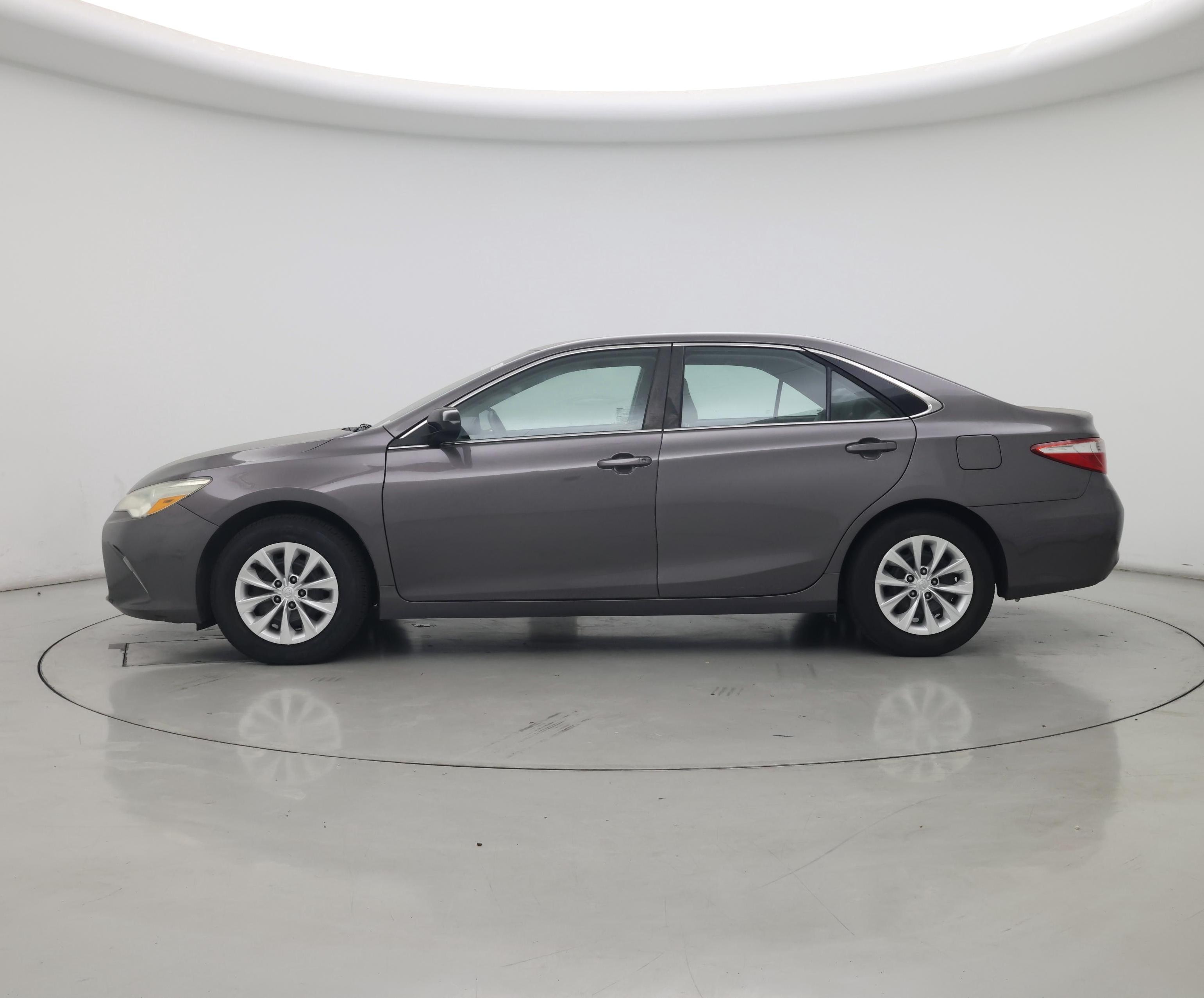 Thumbnail: 2015 Toyota Camry - 3