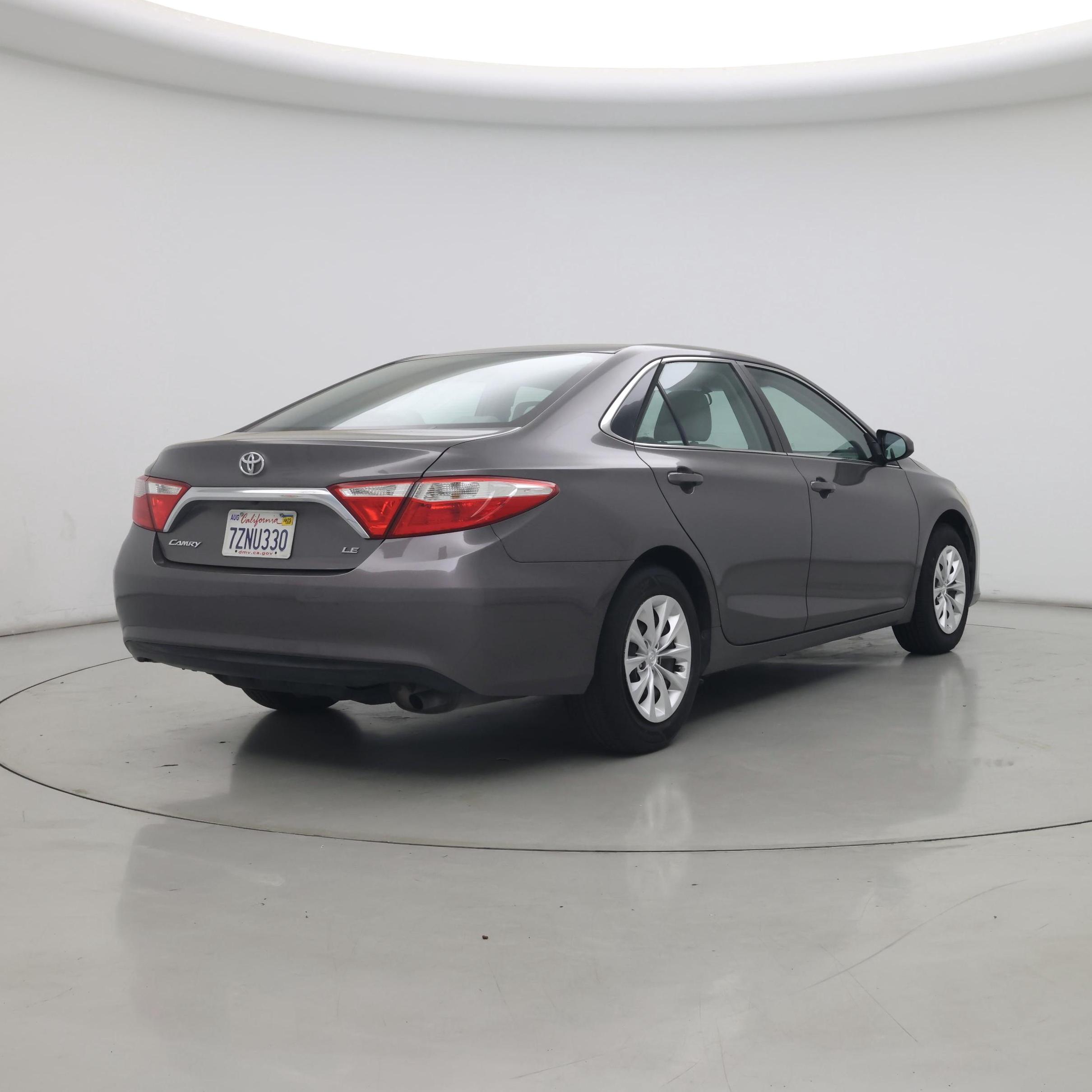 Thumbnail: 2015 Toyota Camry - 8