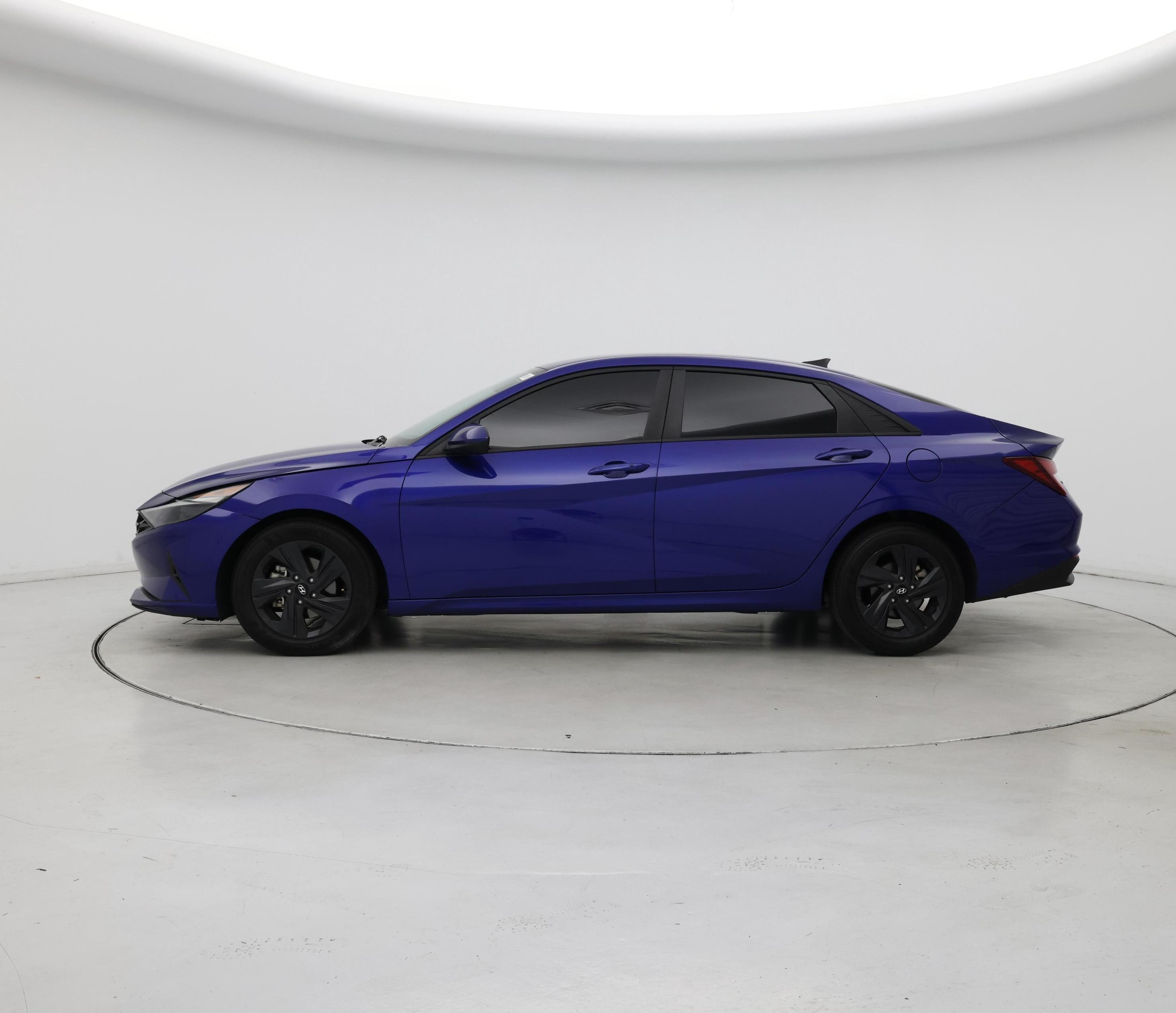 Thumbnail: 2023 Hyundai Elantra - 3