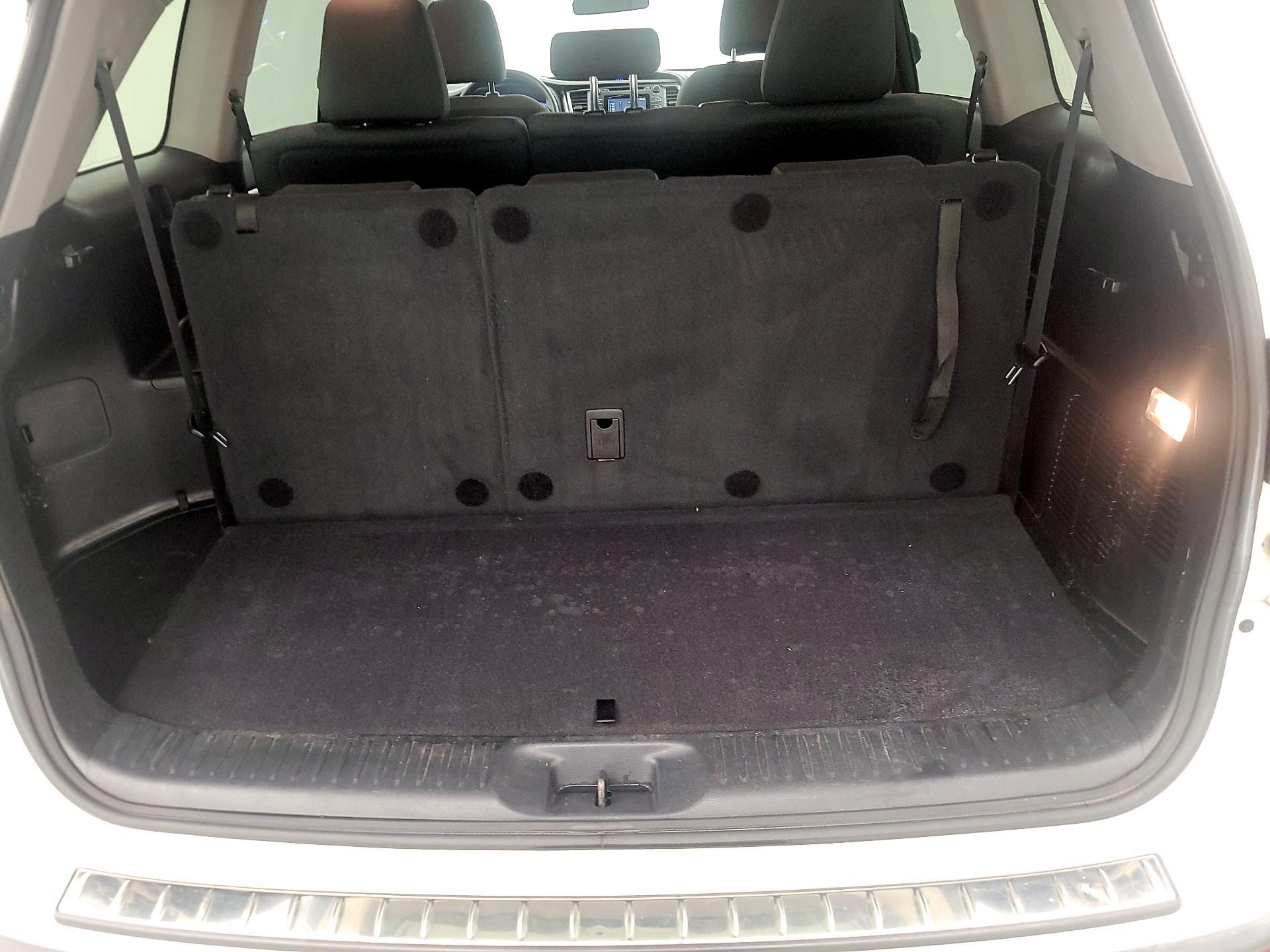 Thumbnail: 2015 Toyota Highlander - 20