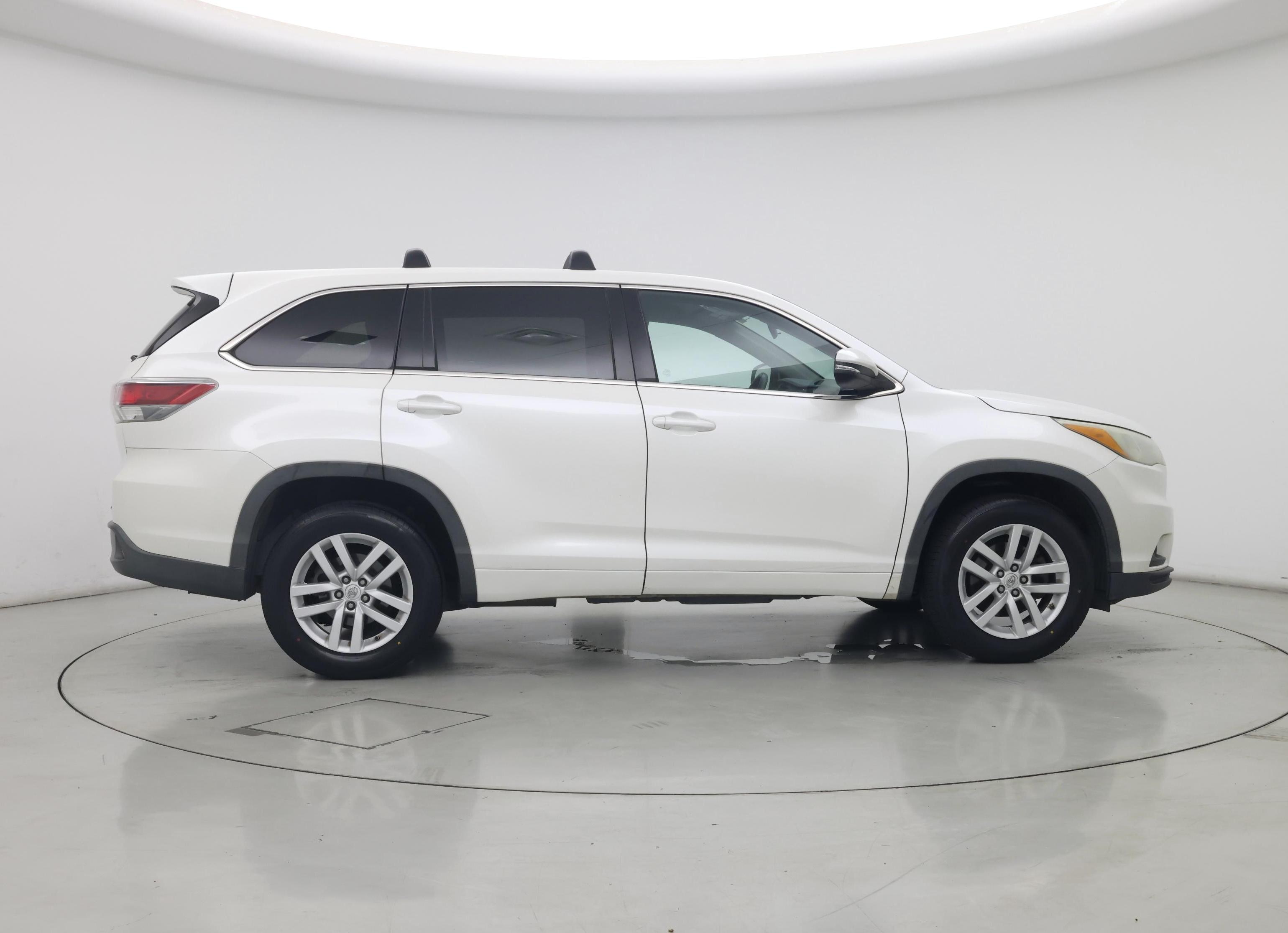 Thumbnail: 2015 Toyota Highlander - 7