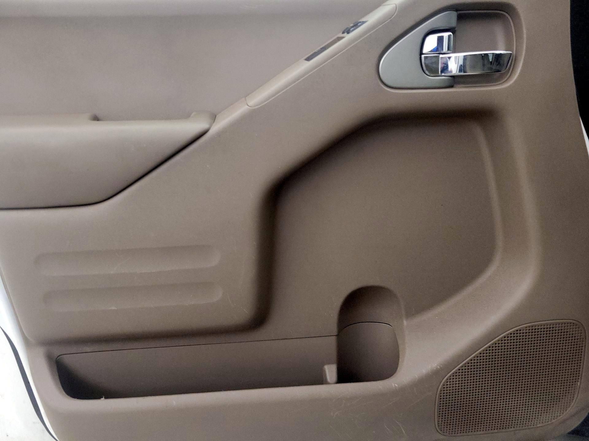 Thumbnail: 2016 Nissan Frontier - 12