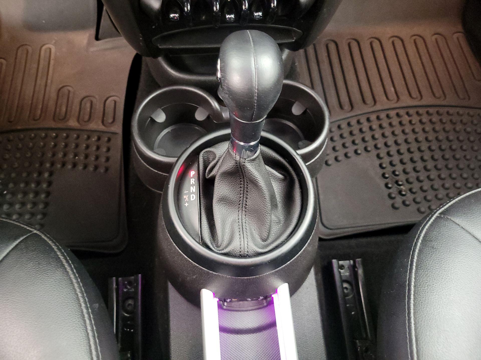 Thumbnail: 2016 MINI Cooper Countryman - 15