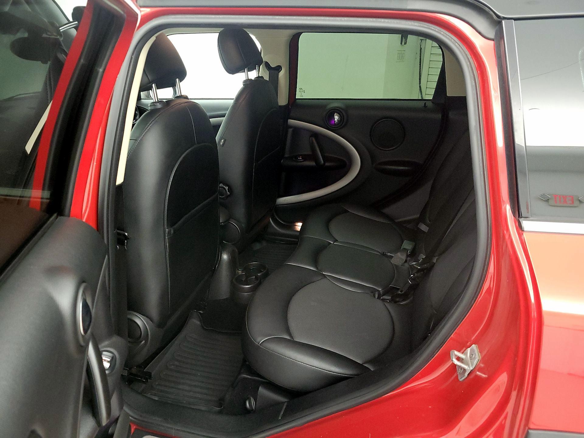 Thumbnail: 2016 MINI Cooper Countryman - 17