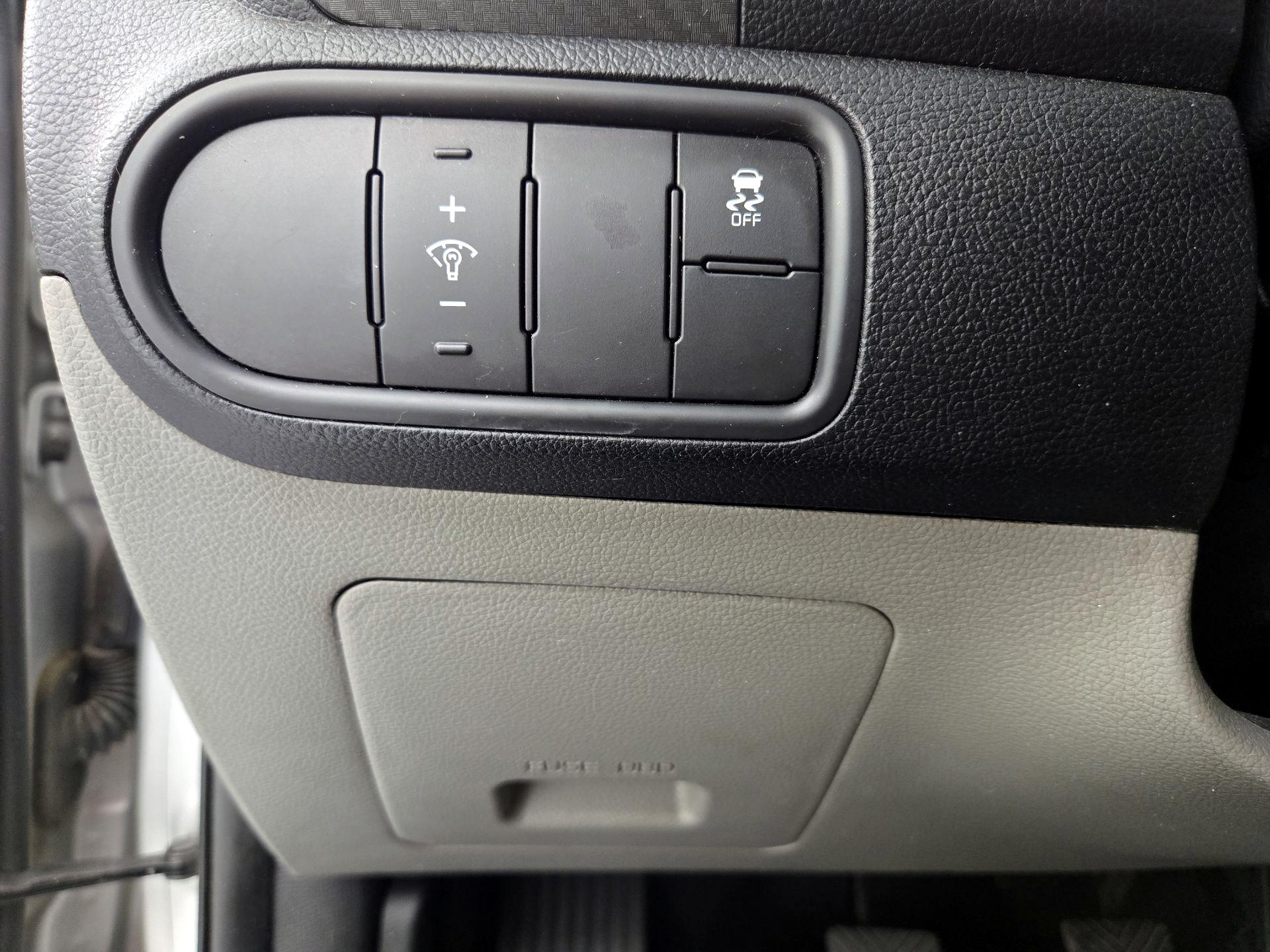 Thumbnail: 2014 Kia Forte - 13