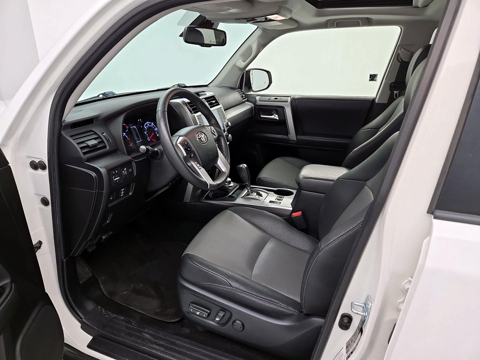 Thumbnail: 2020 Toyota 4Runner - 11