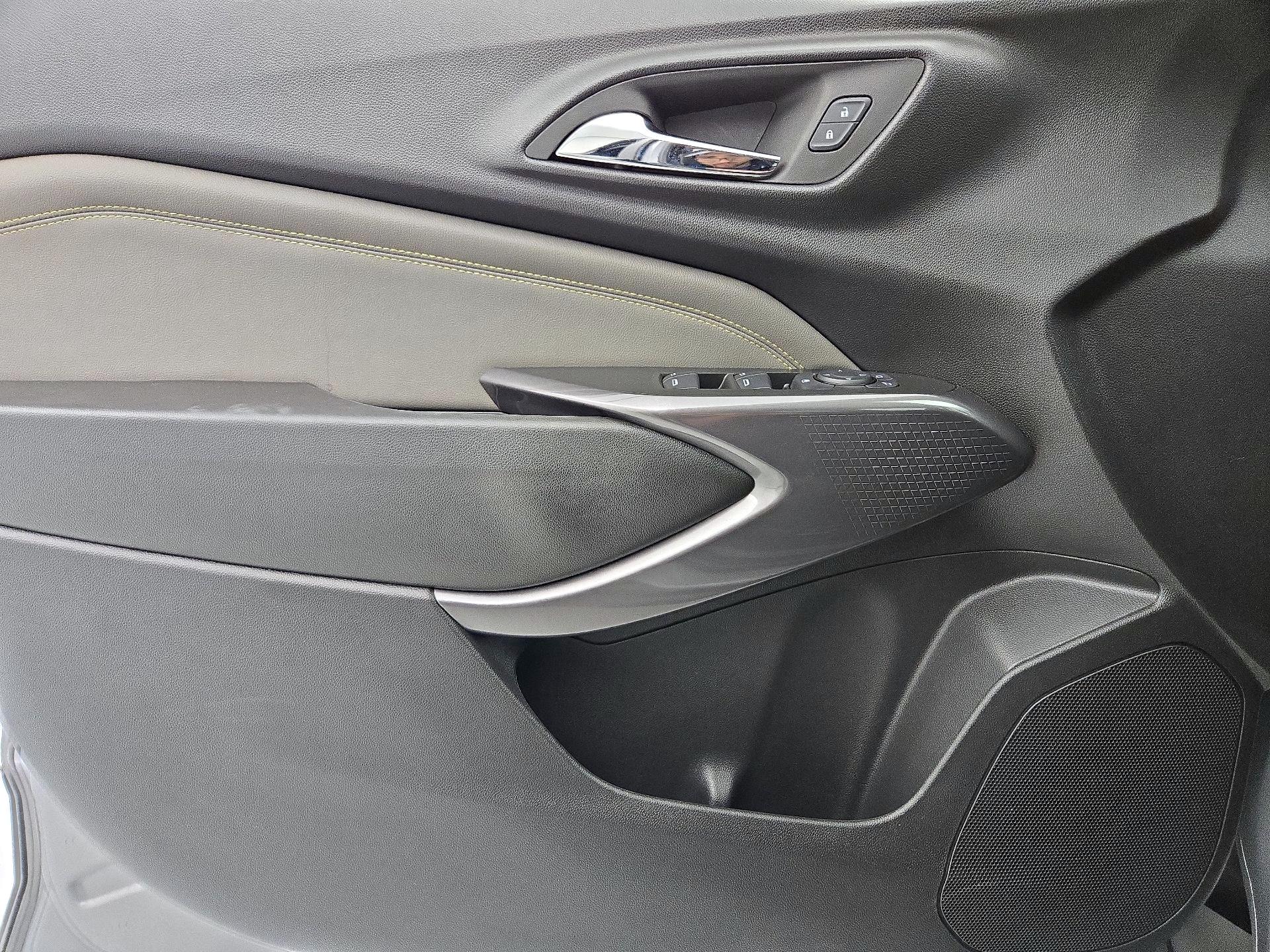 Thumbnail: 2024 Chevrolet Trax - 12