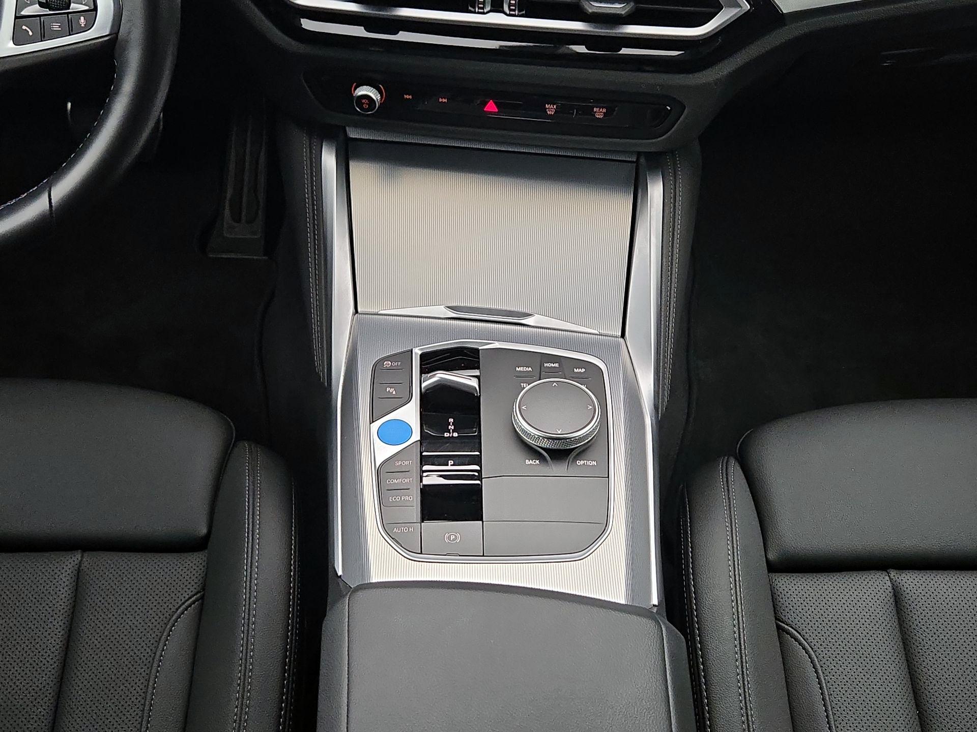 Thumbnail: 2023 BMW i4 - 18