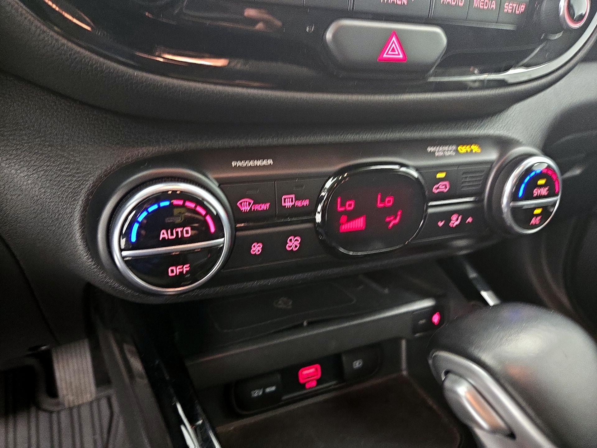 Thumbnail: 2020 Kia Soul - 17