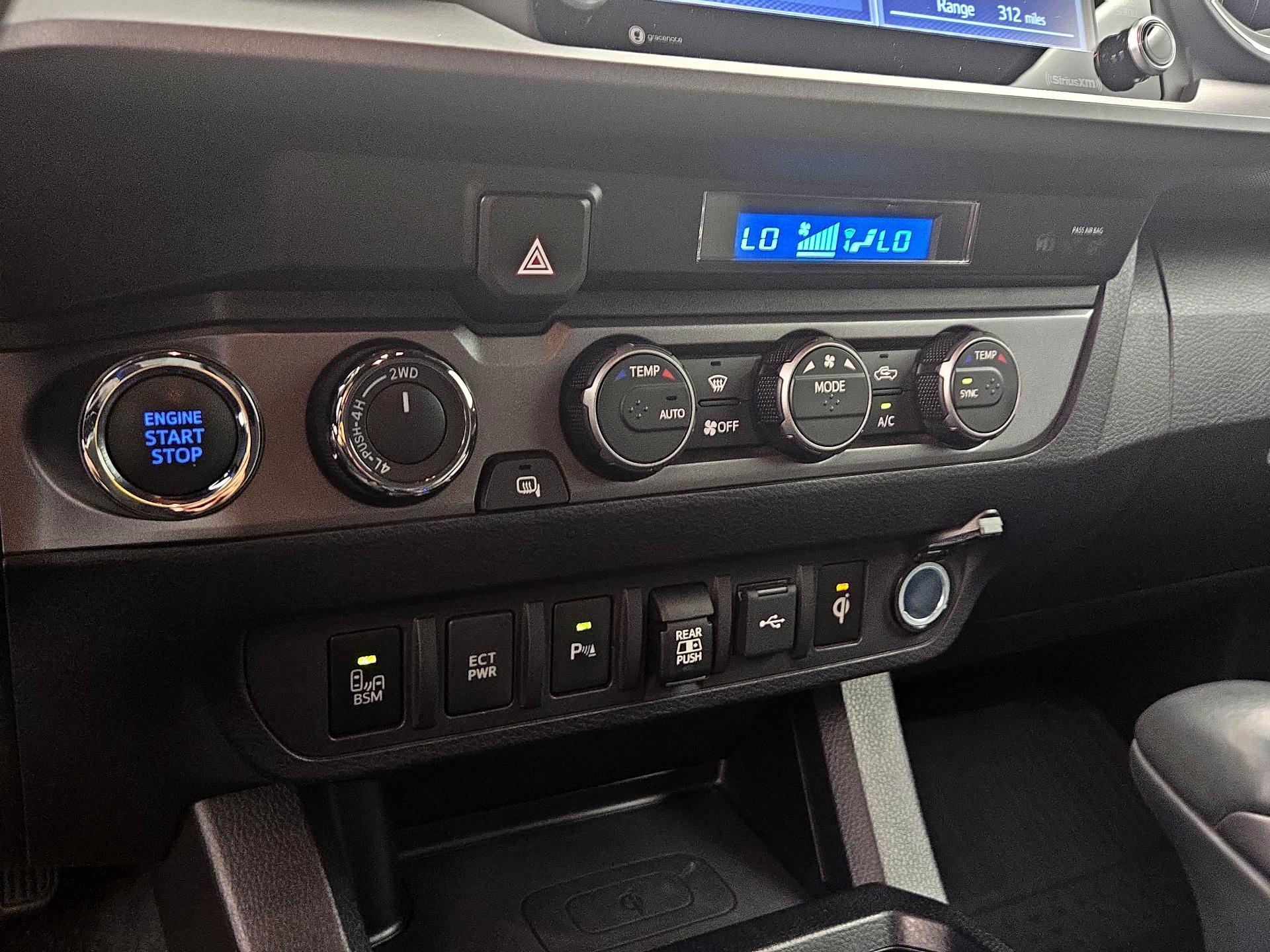 Thumbnail: 2021 Toyota Tacoma - 16