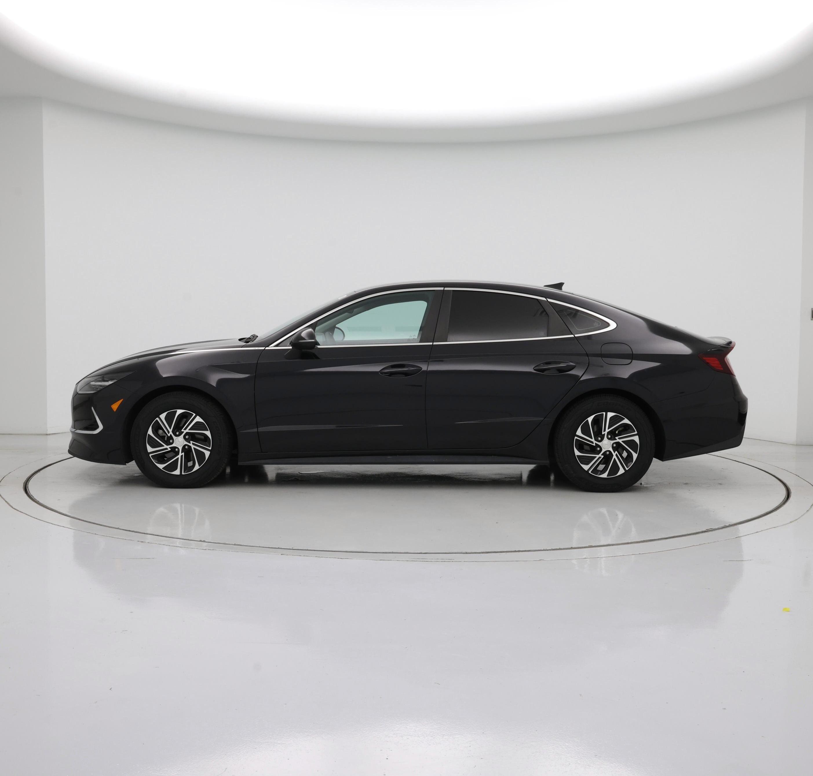 Thumbnail: 2023 Hyundai Sonata - 3