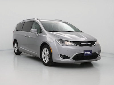 Silver 2018 Chrysler Pacifica Touring L