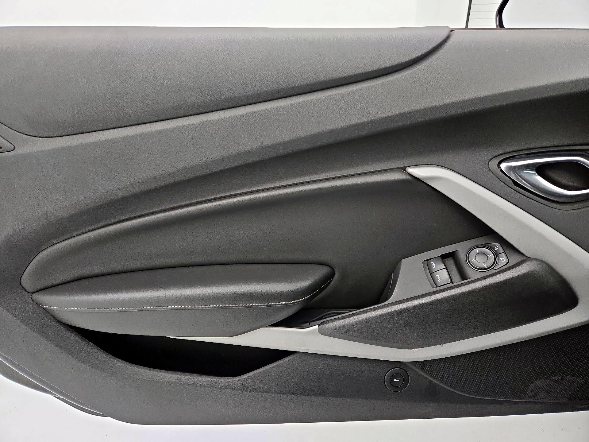 Thumbnail: 2020 Chevrolet Camaro - 12