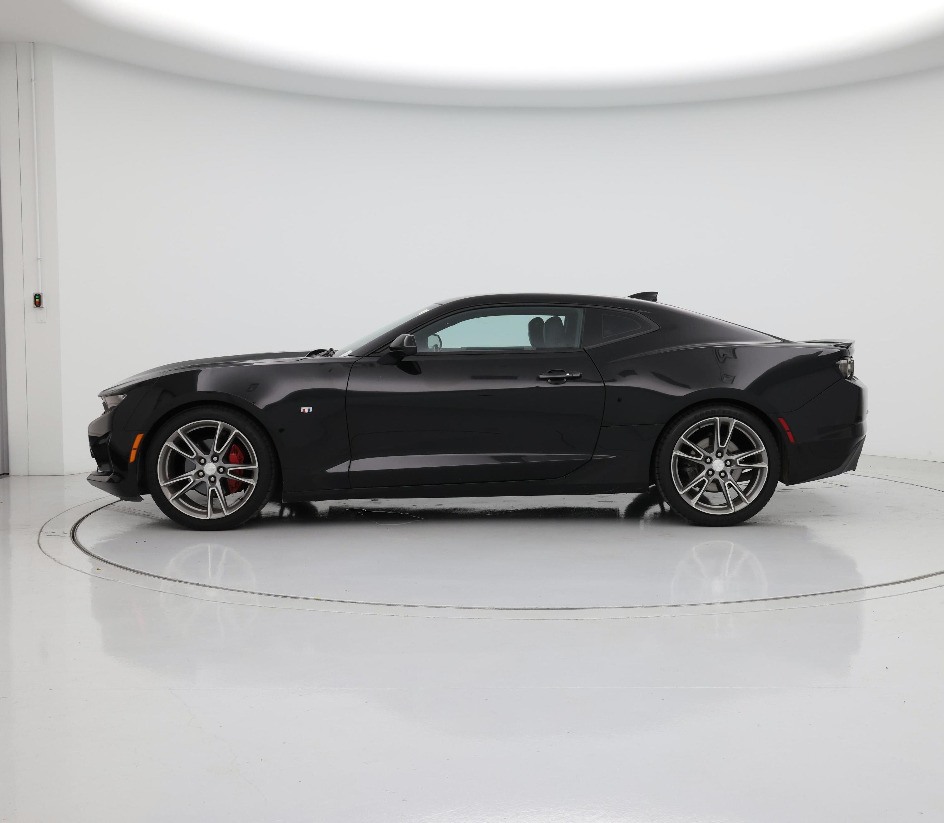 Thumbnail: 2020 Chevrolet Camaro - 3