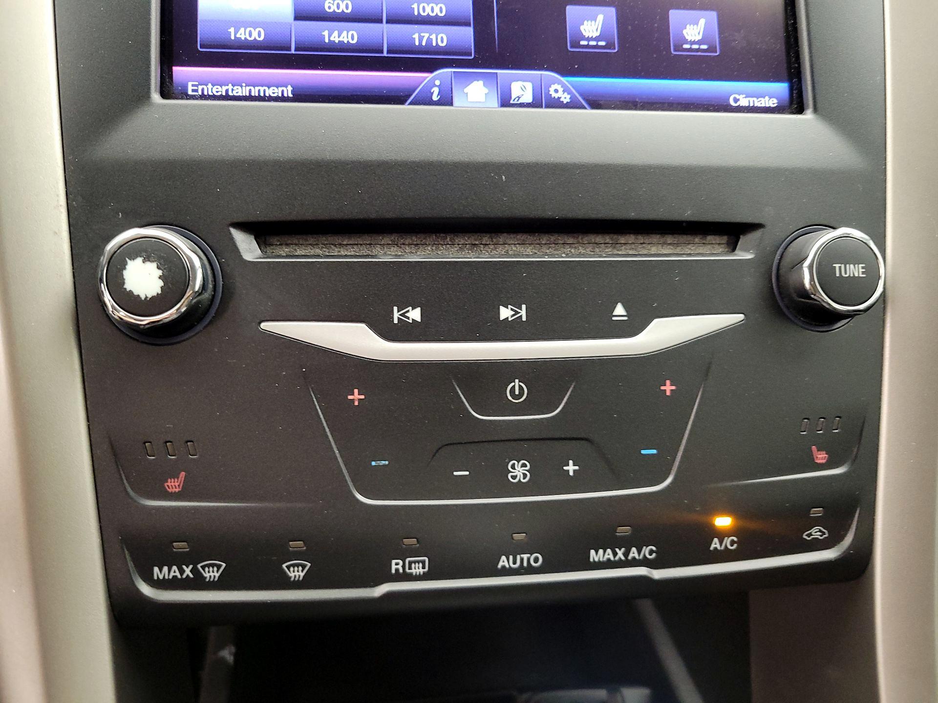 Thumbnail: 2013 Ford Fusion - 17