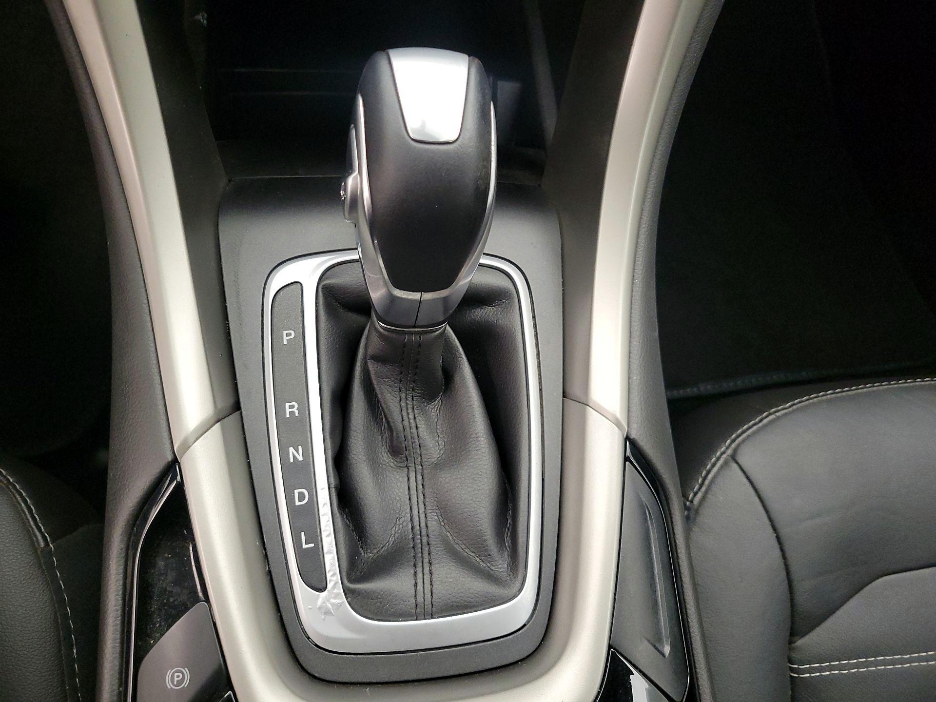 Thumbnail: 2013 Ford Fusion - 18