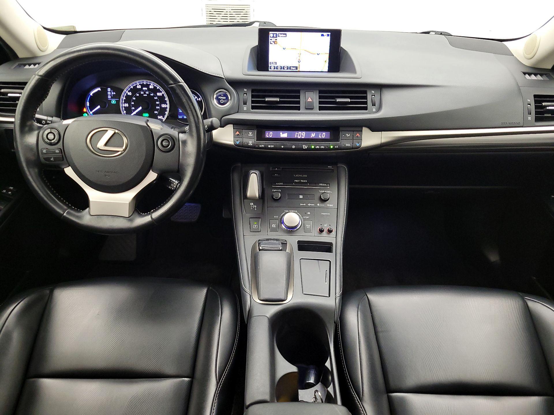 Thumbnail: 2017 Lexus CT - 9