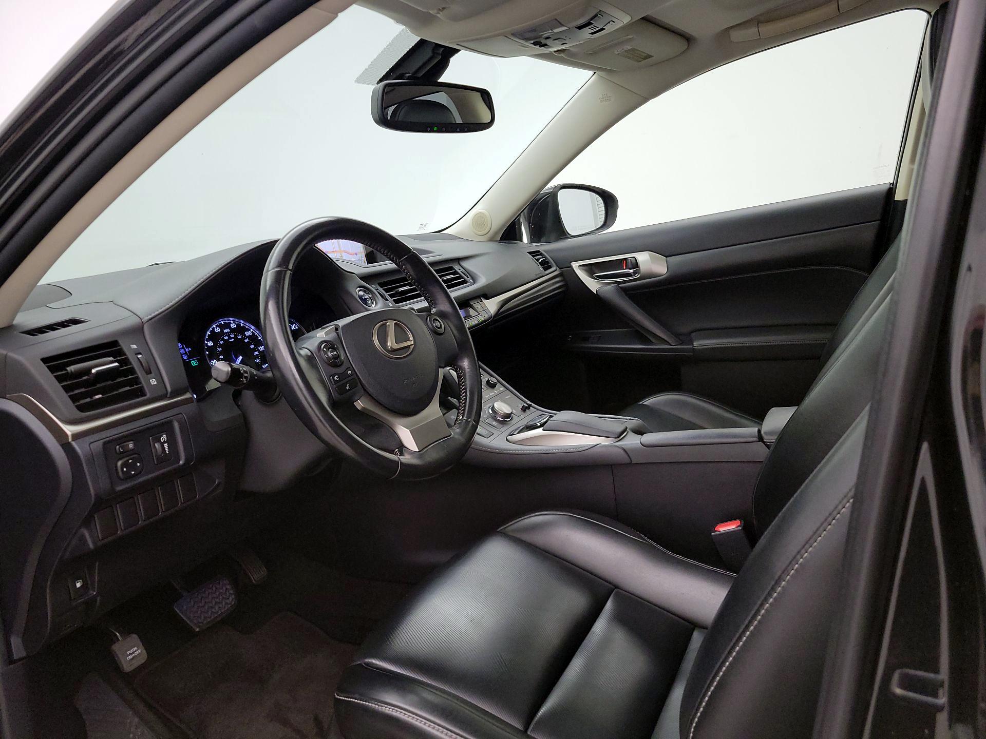 Thumbnail: 2017 Lexus CT - 11
