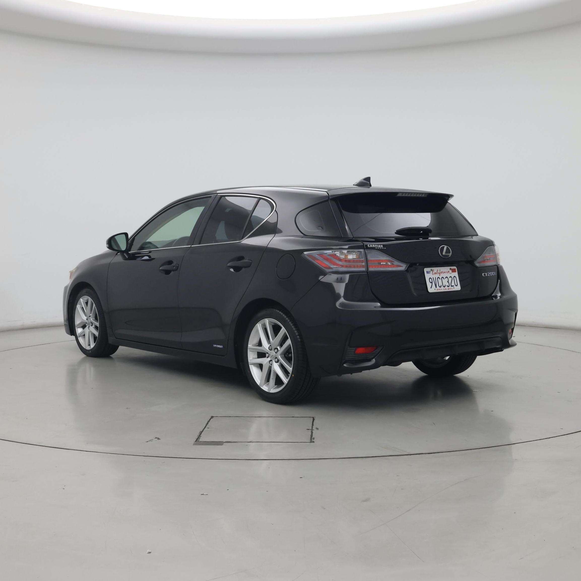 Thumbnail: 2017 Lexus CT - 2