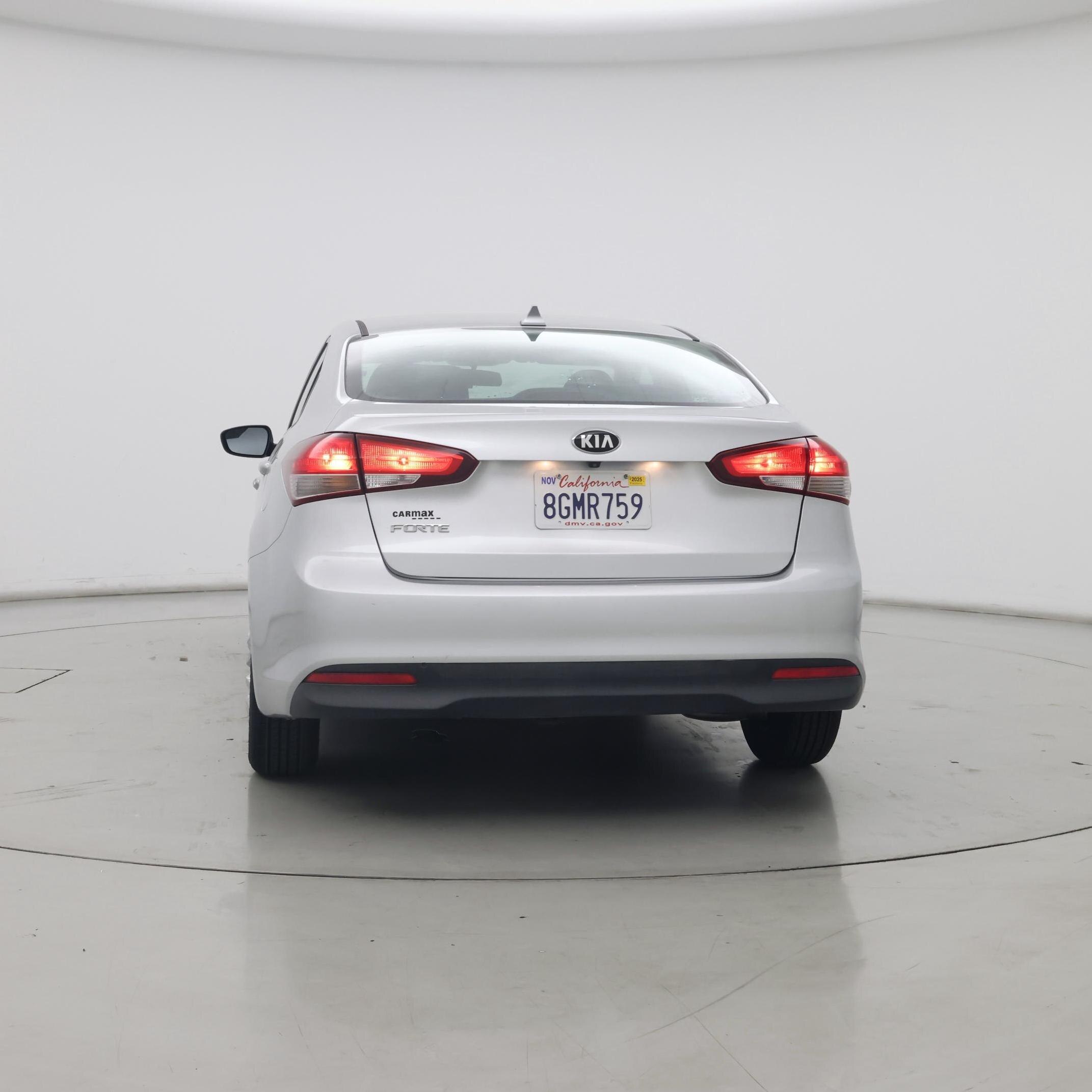 Thumbnail: 2018 Kia Forte - 6